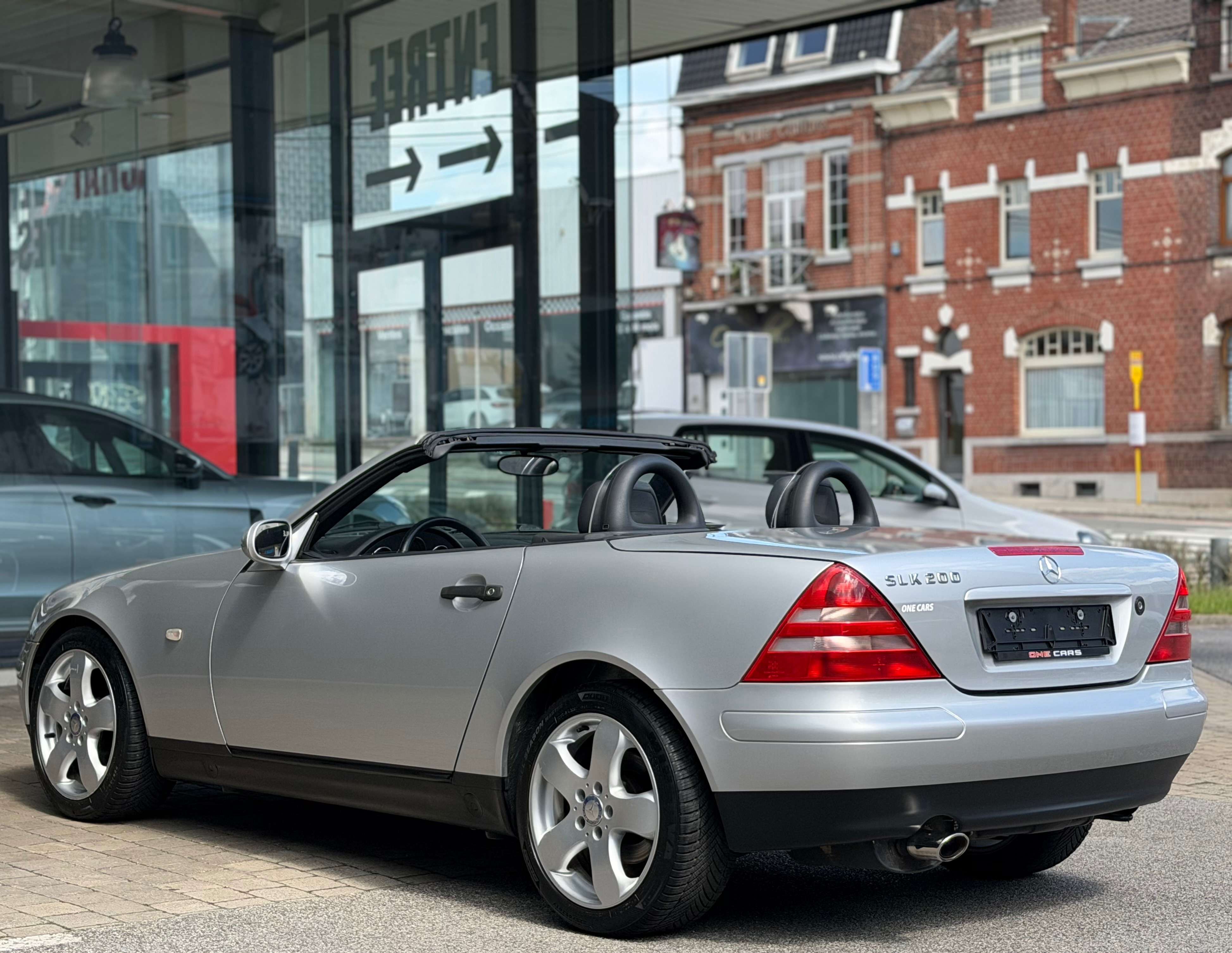 Mercedes-Benz SLK 200 CABRIO 136cv AIRCO-CUIR CHAUFF.-USB-AUX-VE-JA17-GAR 12MOIS