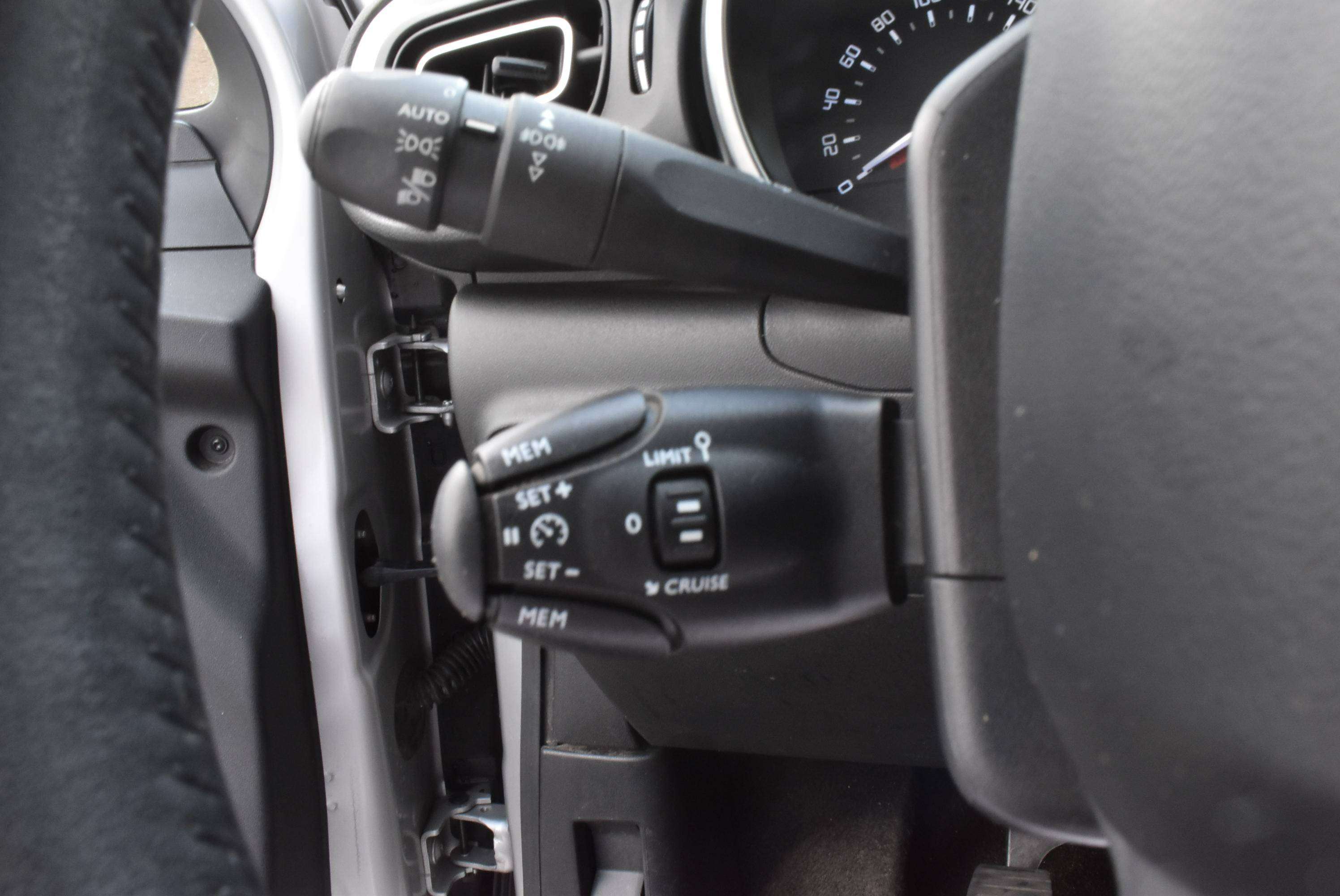 Citroen C3 1.2i GPS/CarPlay/Airco 60.000KM!! **B2B FIX PRICE**