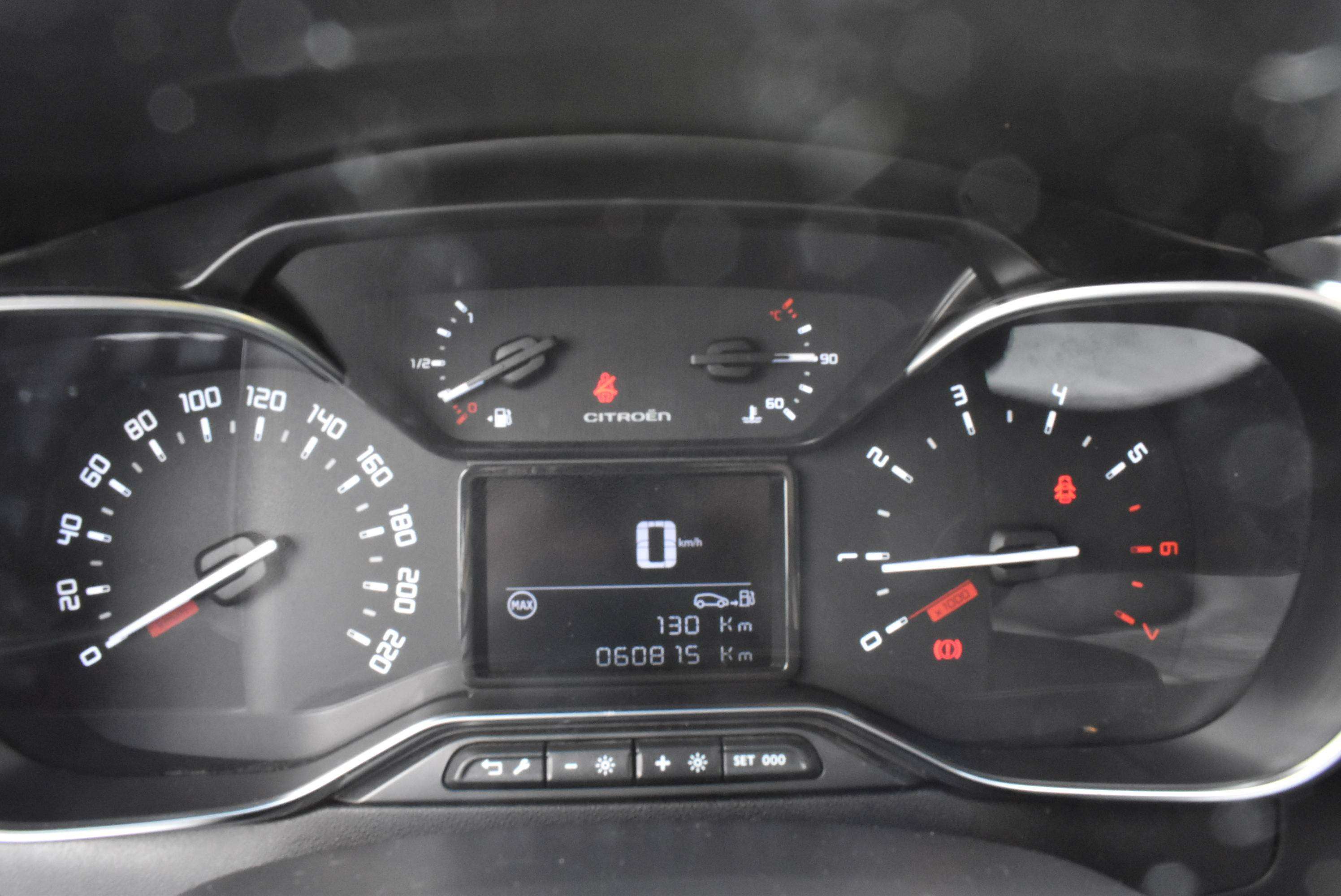 Citroen C3 1.2i GPS/CarPlay/Airco 60.000KM!! **B2B FIX PRICE**