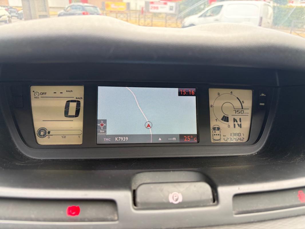 Citroen C4 EXCLUSIVE 1.6l 2012 BOITE AUTO GPS BLUETOOTH RADAR RÉGULATEUR PAYÉMENT EN 3 FOIS