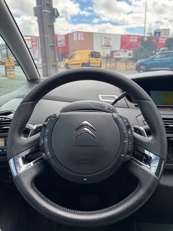 Citroen C4 EXCLUSIVE 1.6l 2012 BOITE AUTO GPS BLUETOOTH RADAR RÉGULATEUR PAYÉMENT EN 3 FOIS