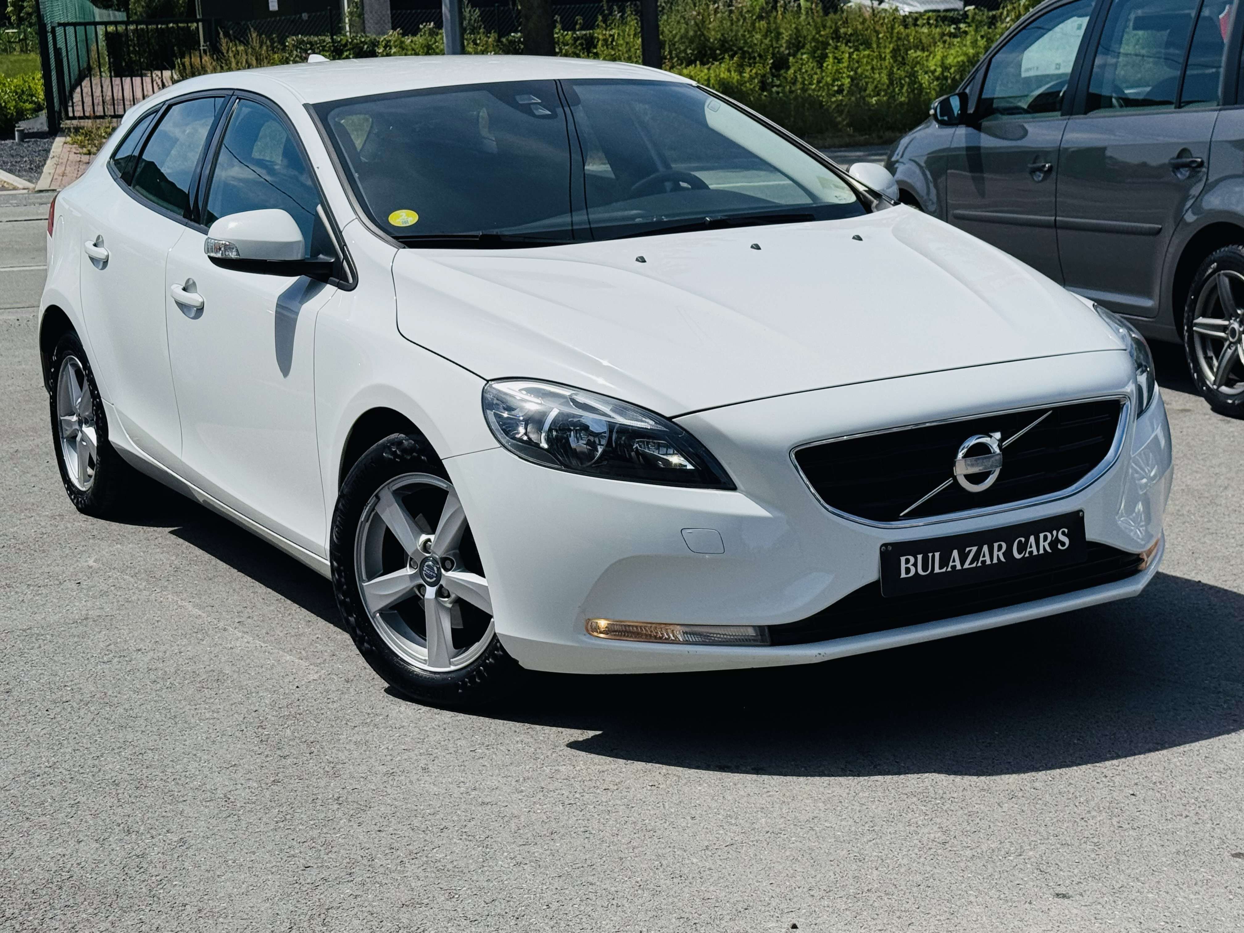 Volvo V40 V40 1.6 D2 Kinetic*1 ER MAIN*CARNET*CLIM*GARANTIE 12 MOIS