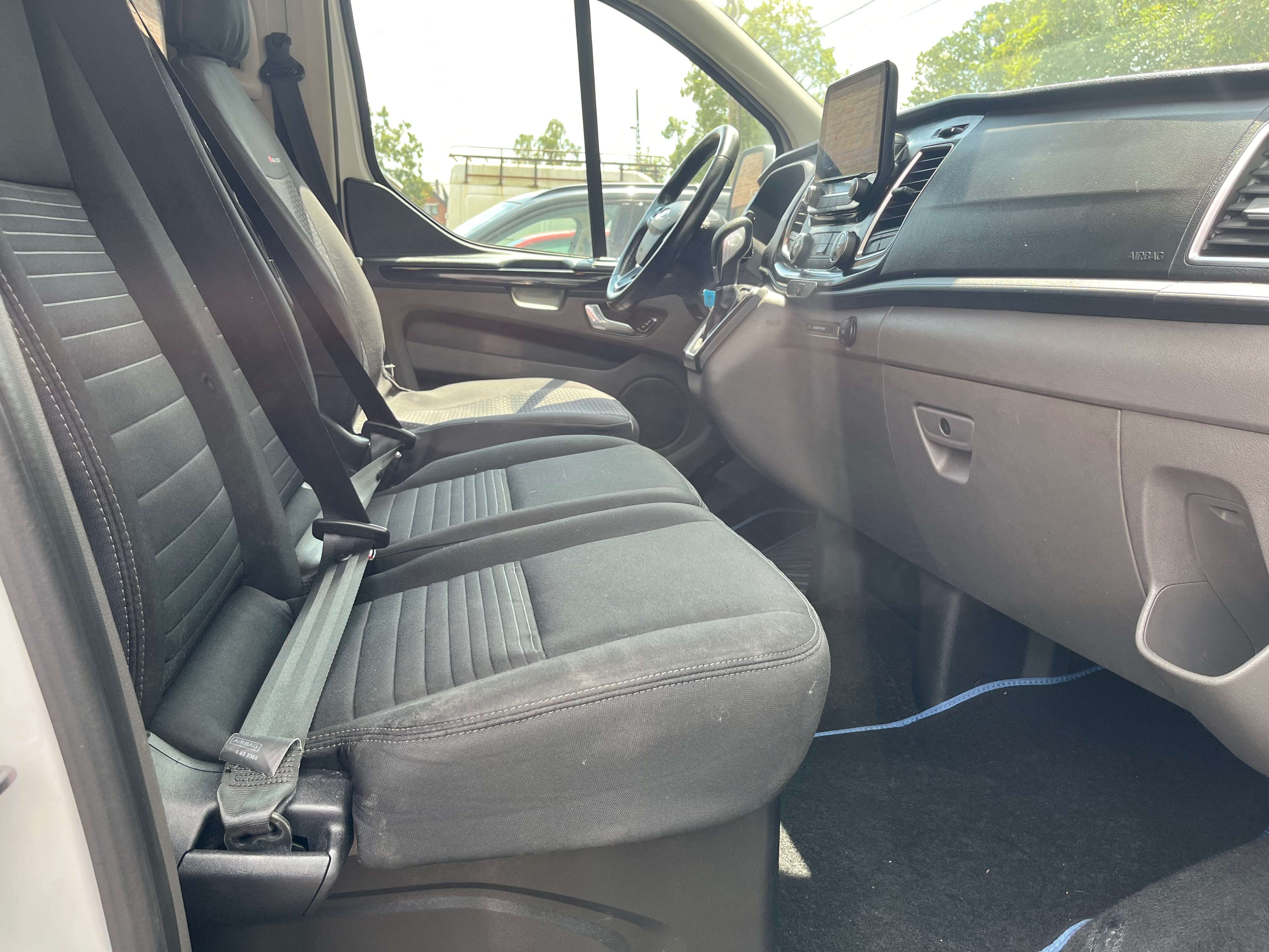 Ford Transit Custom 2.0 D.CAB. 6pl -AUT-GPS-MAXI