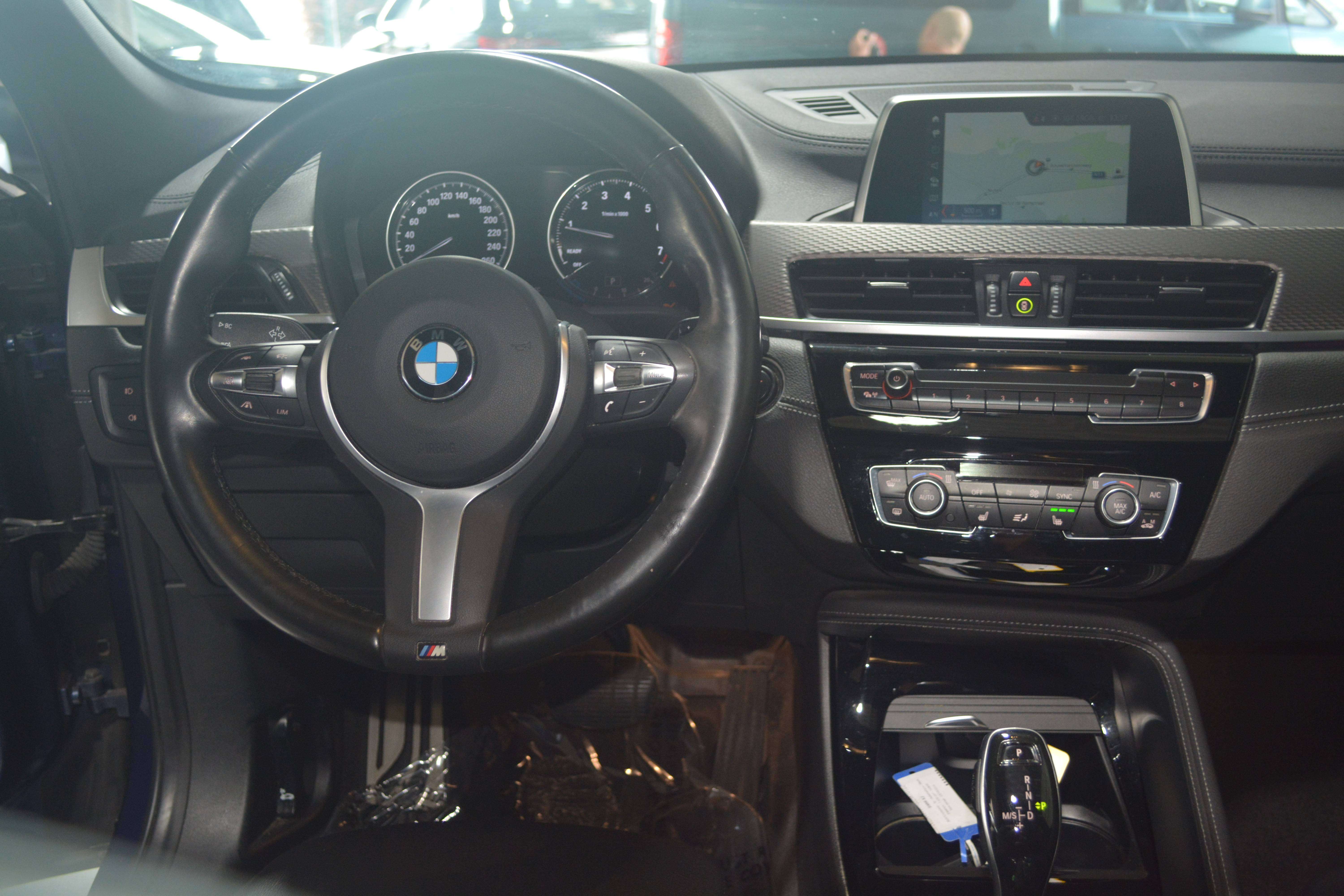 BMW X2 X2 1.5iA sDrive18 OPF /M PACK / PANORAM / LEDER / NAVI / TREKHAAK