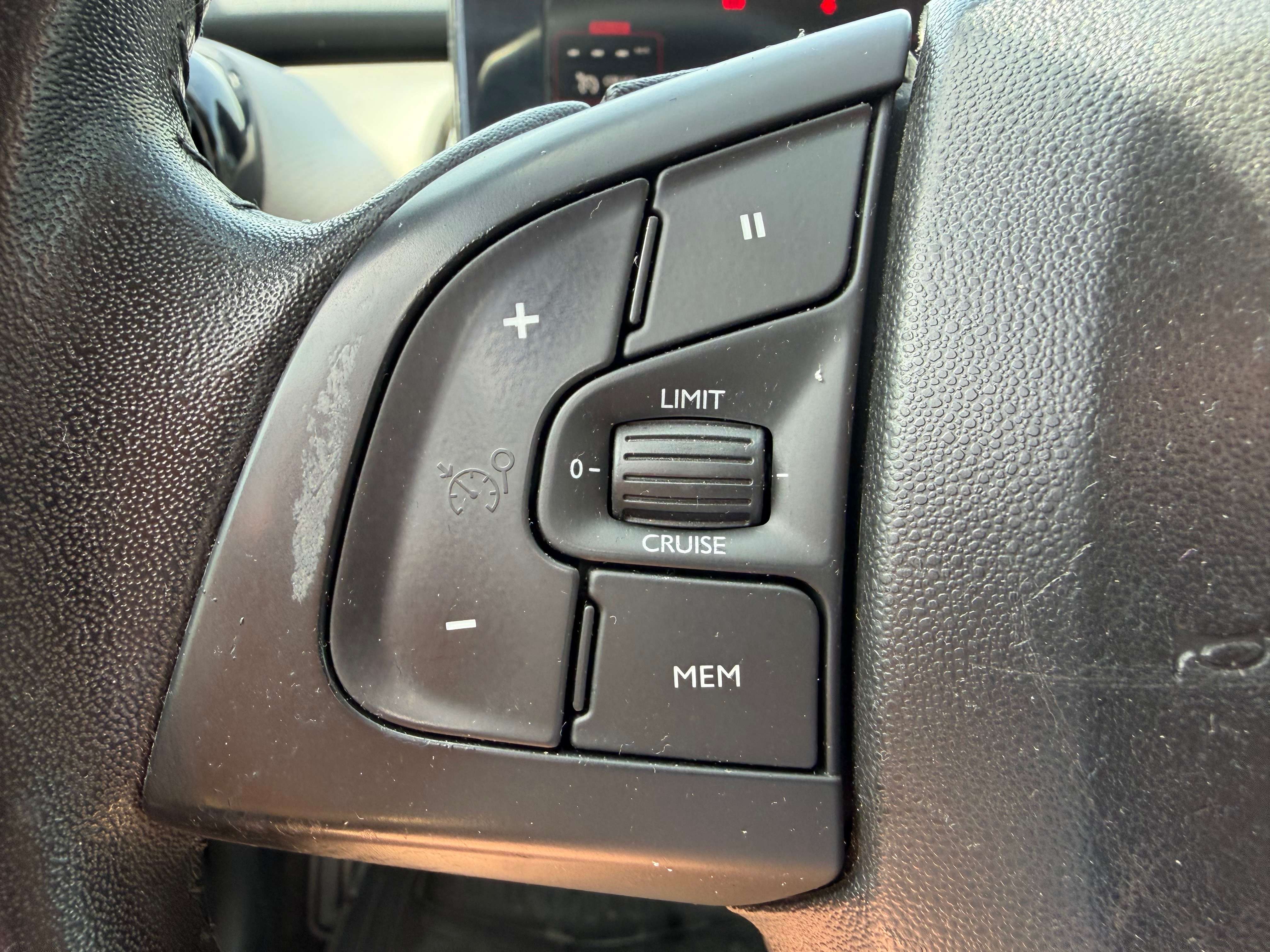 Citroen C4 Cactus 1.6 BlueHDi - Navigation - Caméra - Euro 6b