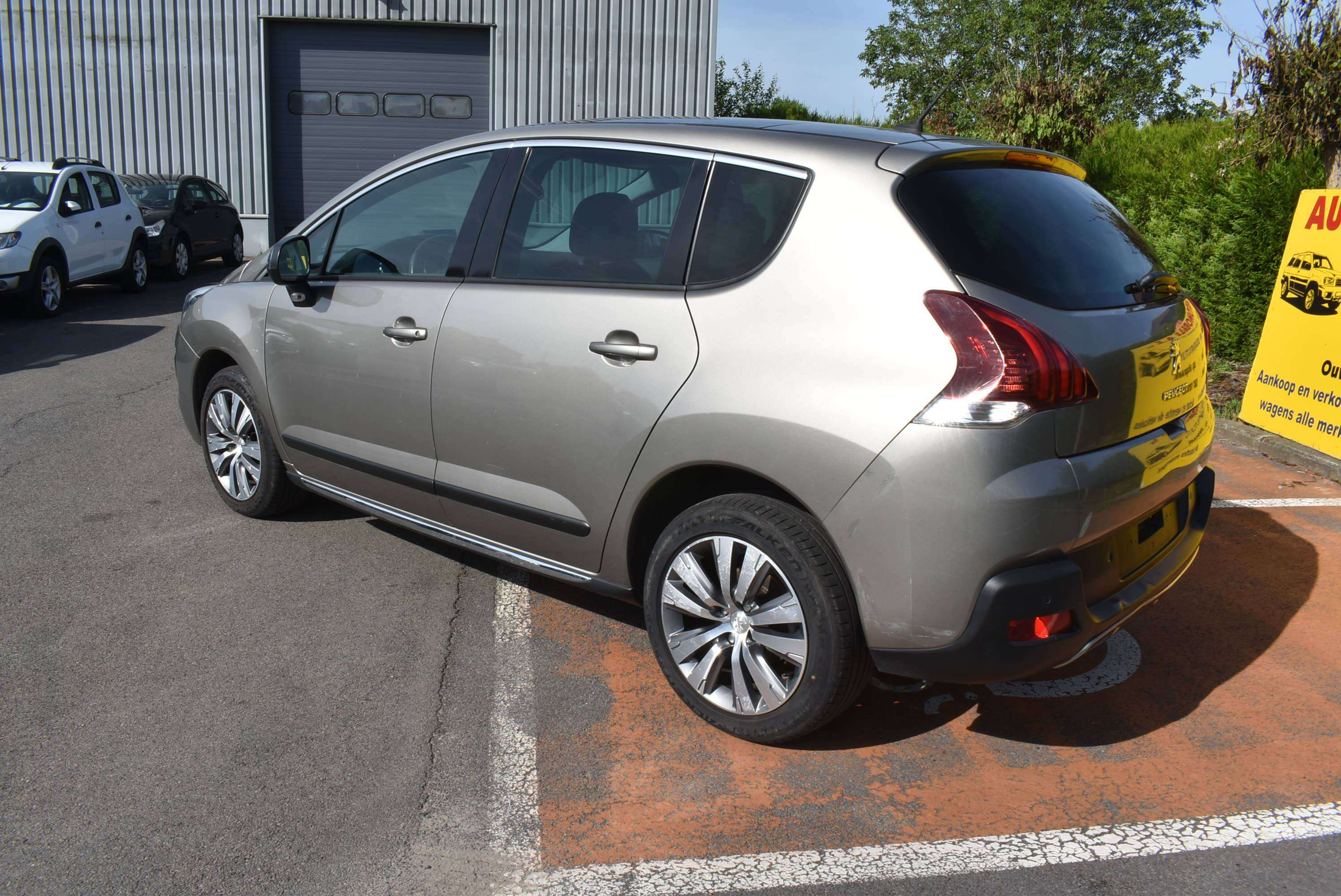 Peugeot 3008 1.6 e-HDi Autom Allure Pack GPSPano **B2B FIX PRIC