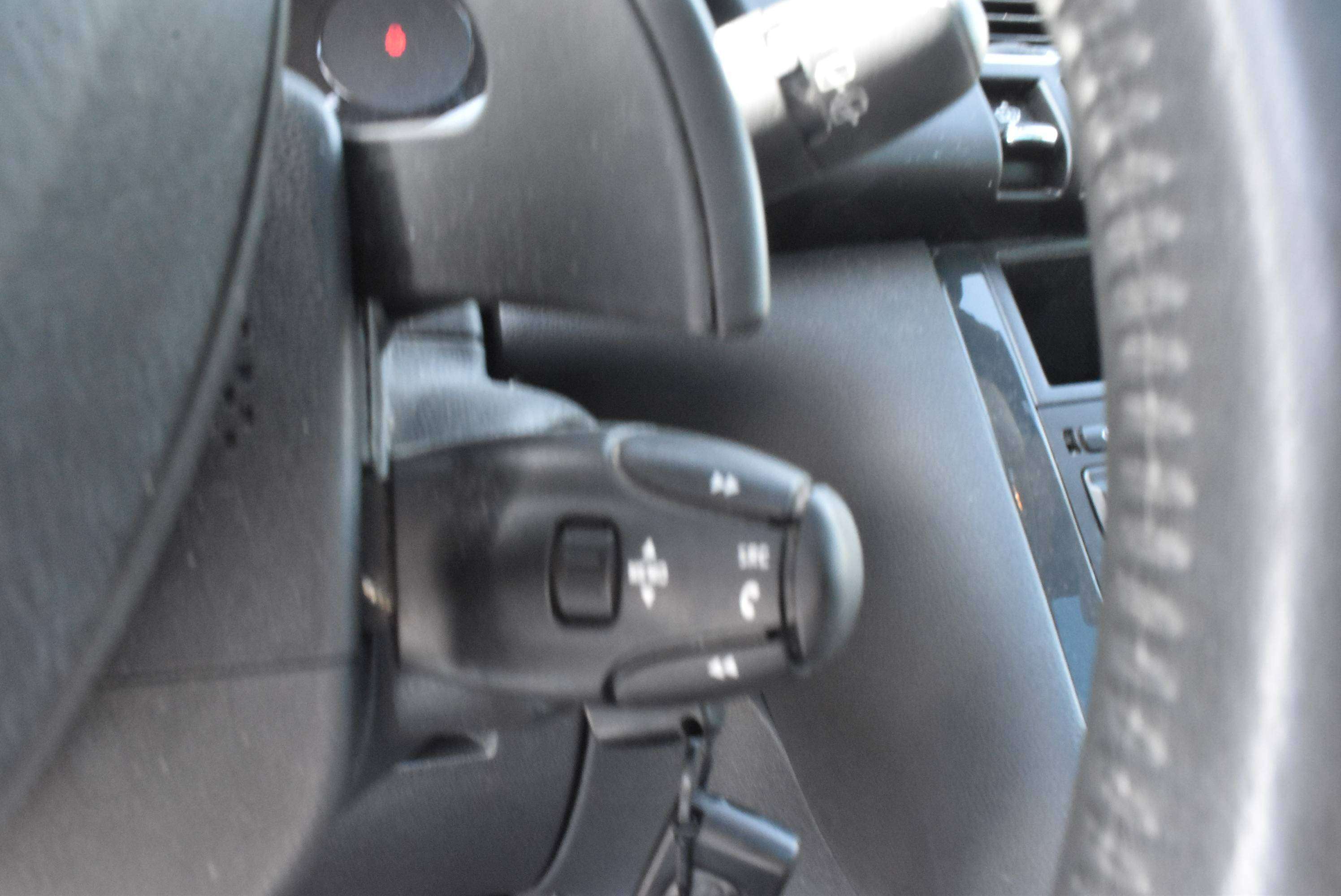 Peugeot 3008 1.6 e-HDi Autom Allure Pack GPSPano **B2B FIX PRIC