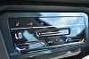 Volkswagen Tiguan Tiguan 2.0 TDI SCR DSG 1HND CARNET CARPASS AUTOMAAT NAVI CARPLAY thumbnail