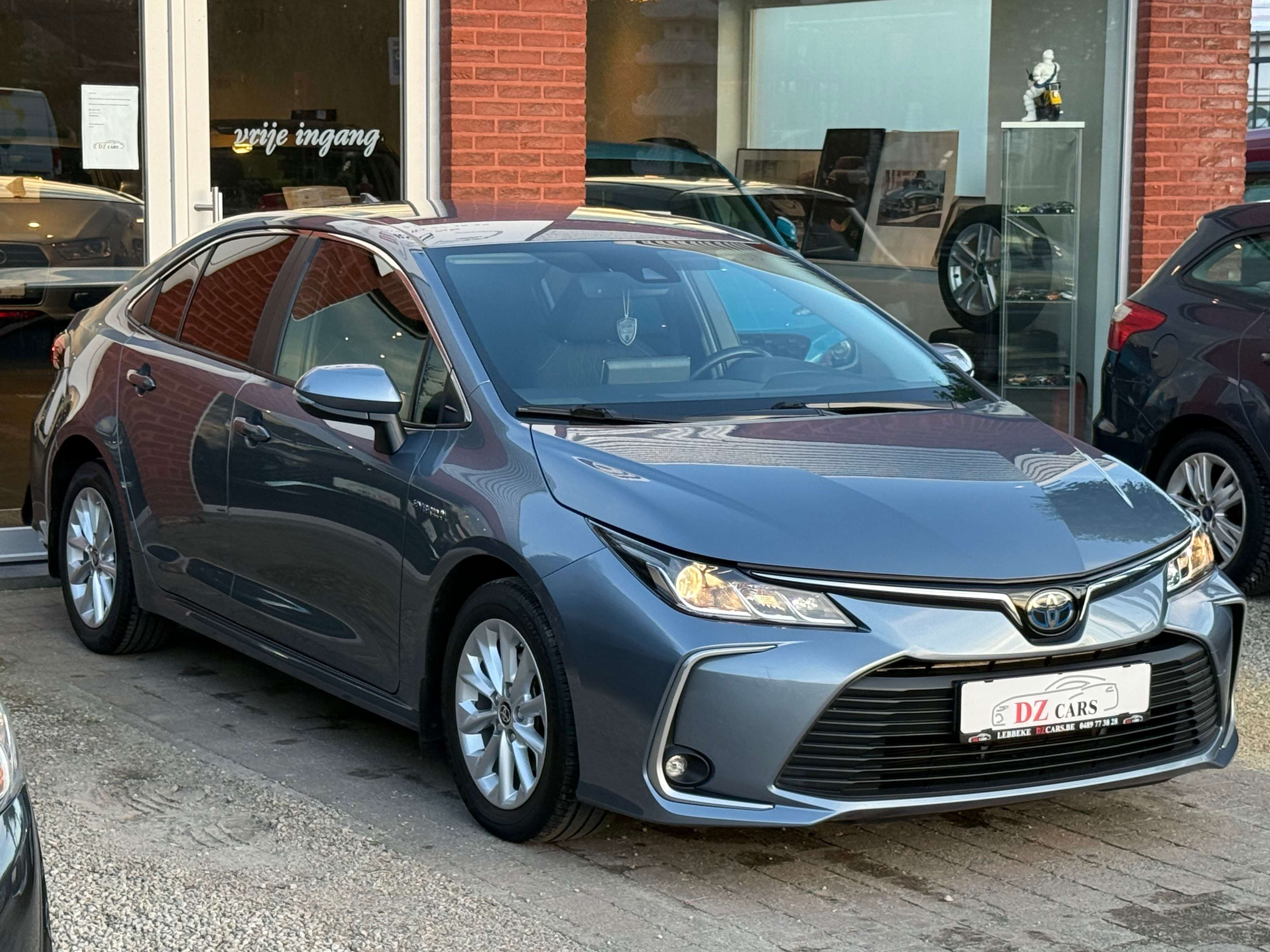 Toyota Corolla HYBRID 1.8I 98PK |✅NAVI | KEY LESS | ACC | LANE ASSIST | APPLE CARPLAY