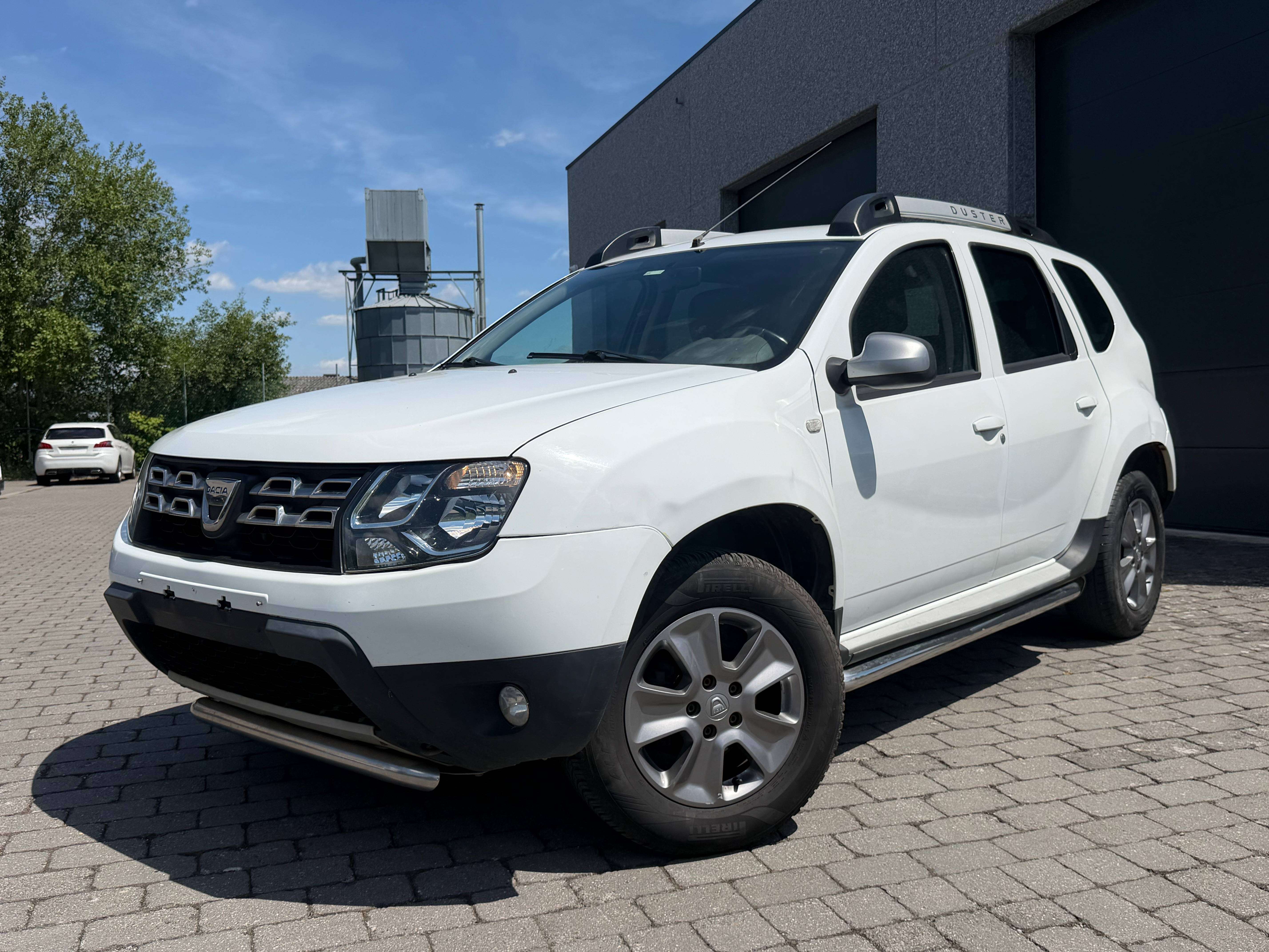 Dacia Duster MARCHAND OU EXPORT !!! 1.5 dCi, Capteurs AR, Climatisation, Cuir