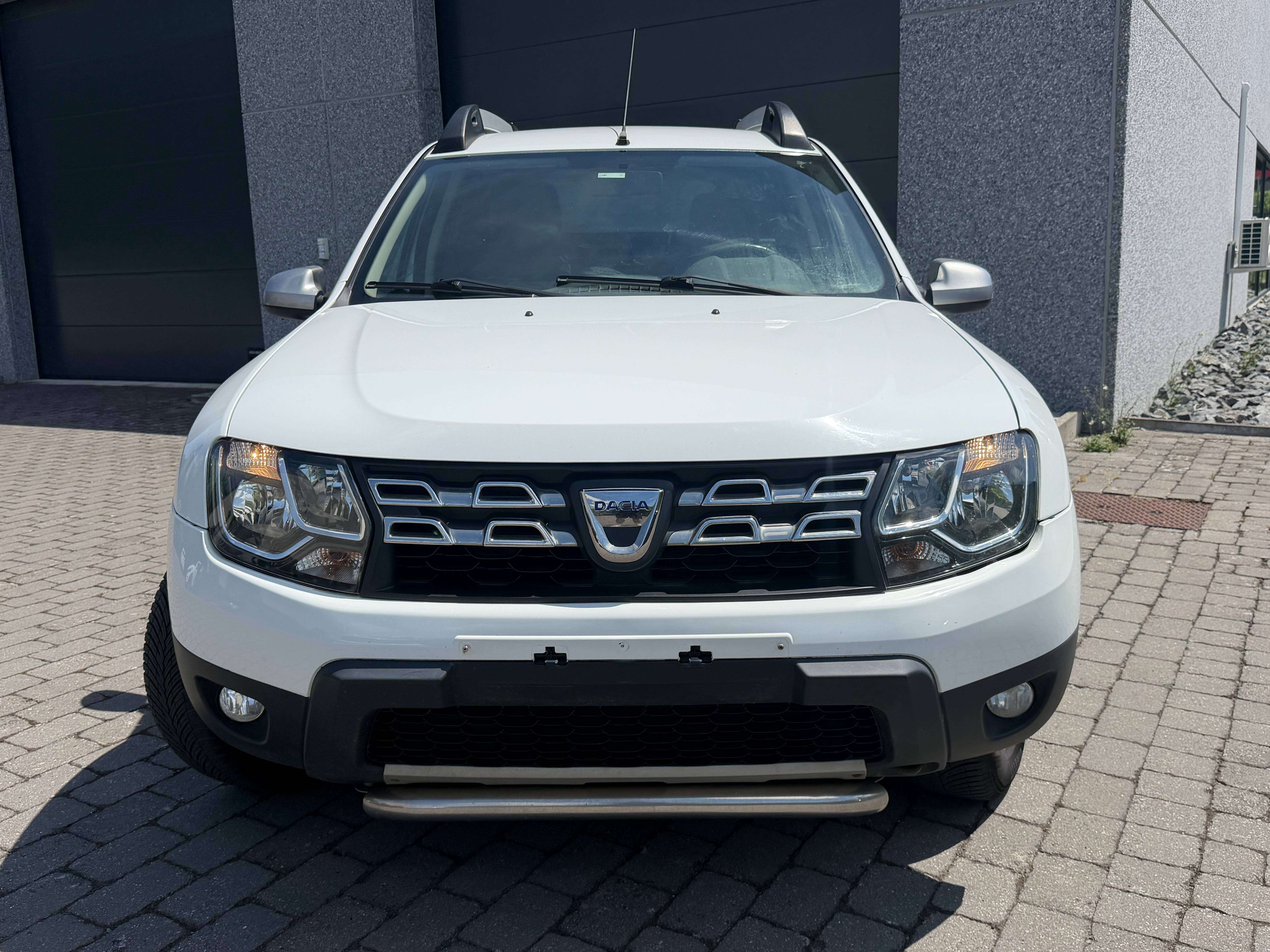 Dacia Duster MARCHAND OU EXPORT !!! 1.5 dCi, Capteurs AR, Climatisation, Cuir