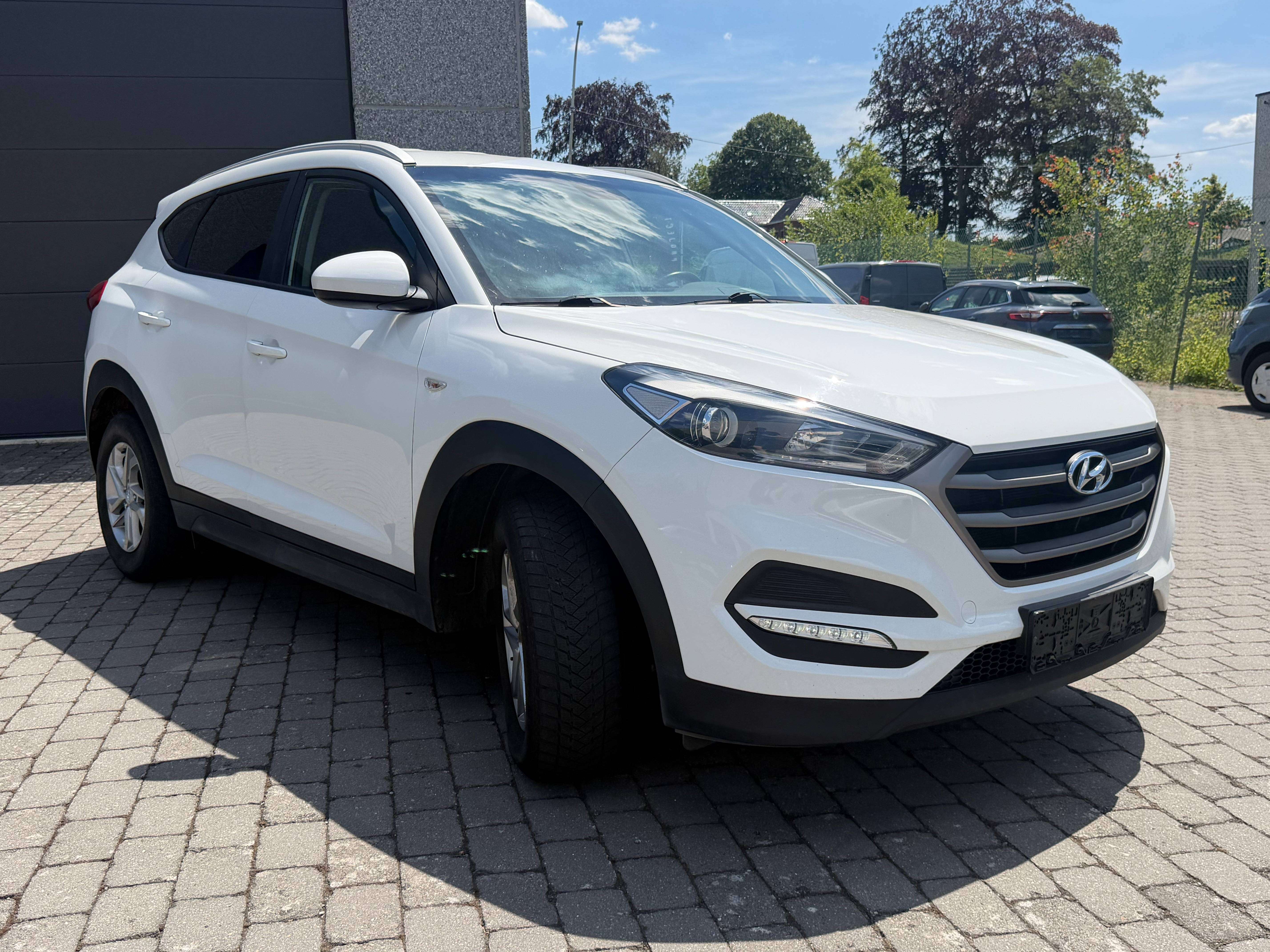 Hyundai TUCSON MARCHAND OU EXPORT !!! 1.7 CRDI ISG, Capteurs AR