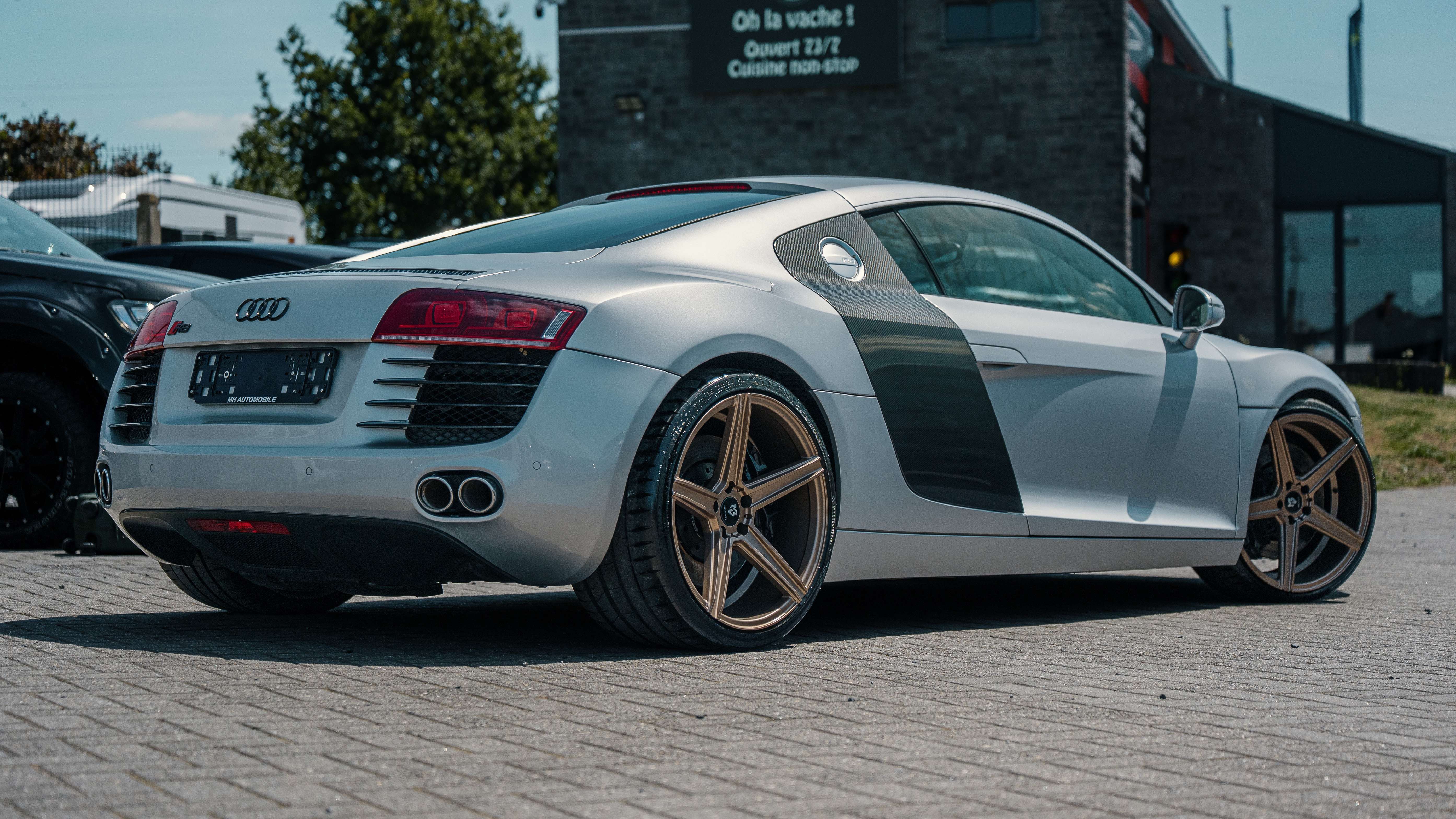 Audi R8 4.2i V8 Quattro R tronic