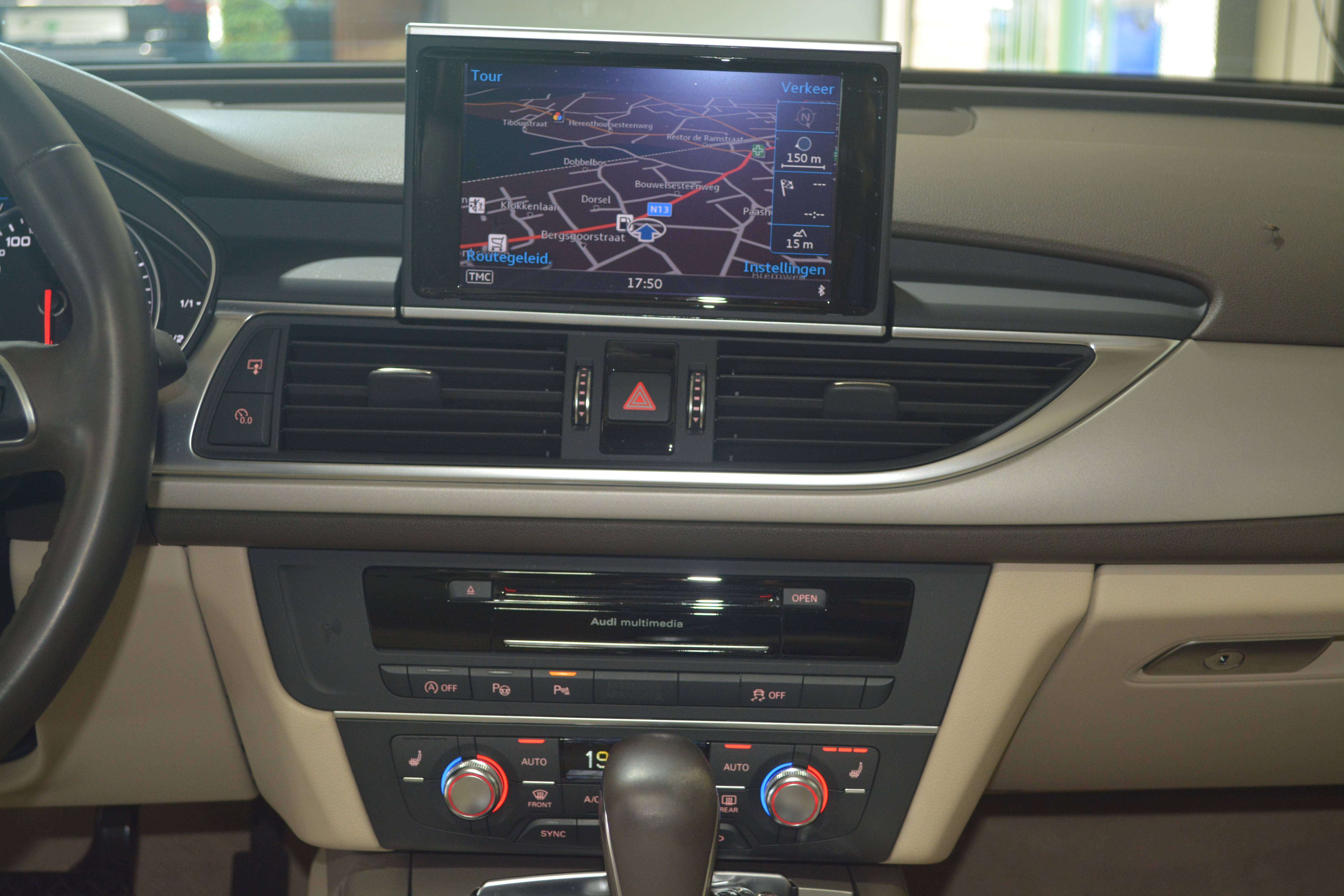 Audi A6 A6 1.8 TFSI ultra S tronic / LEDER / NAVI + CAMERA / SCHUIFDAK