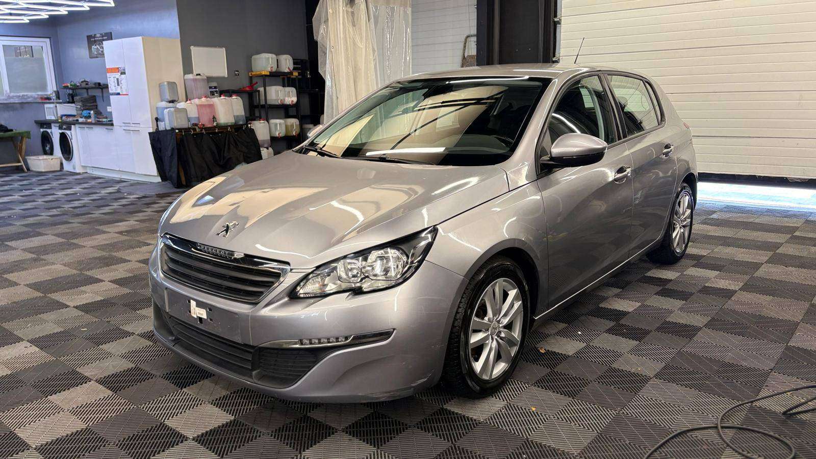 Peugeot 308 1.2i benzine bj. 2015 1ste eigenaar Euro 6