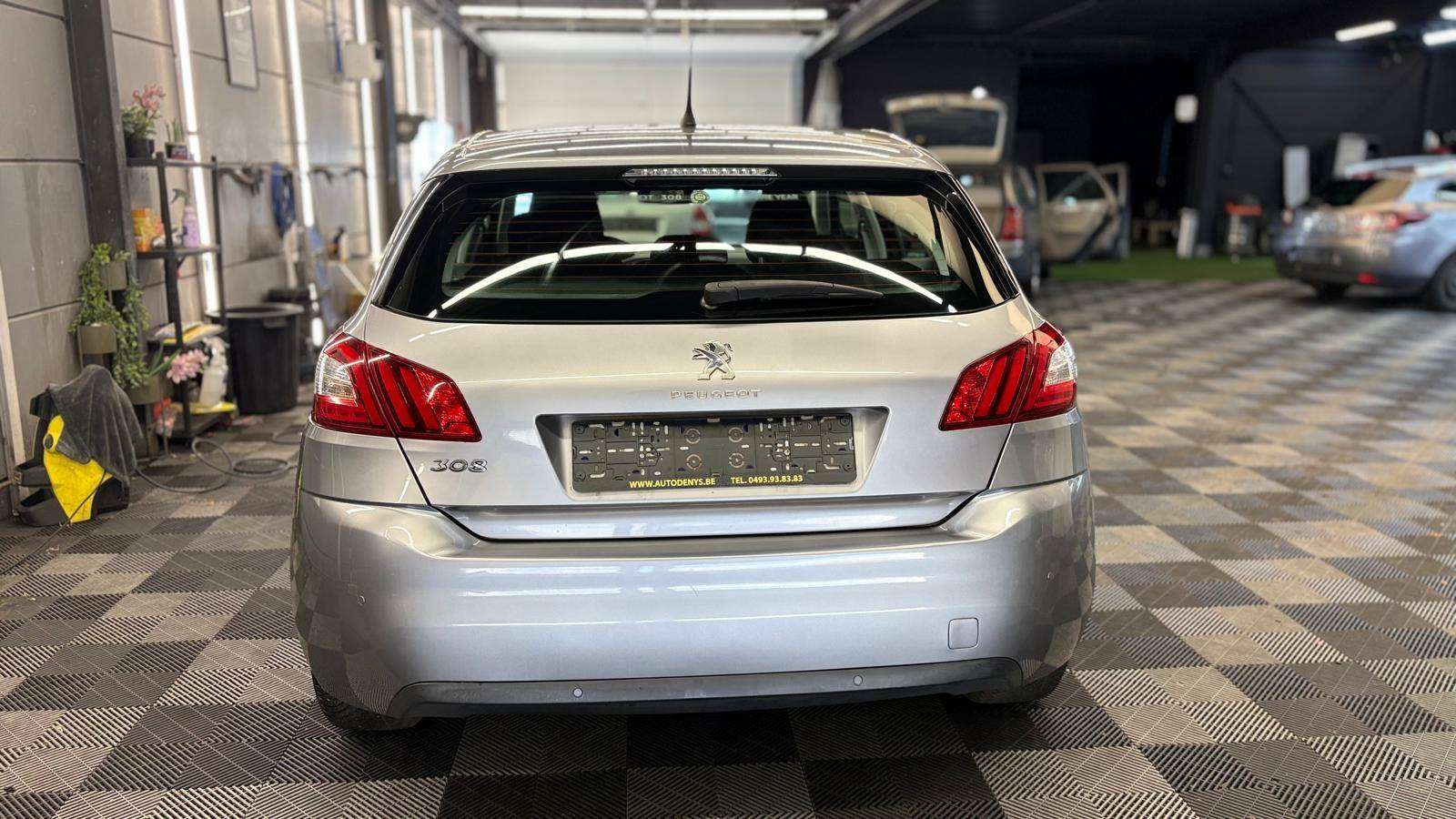 Peugeot 308 1.2i benzine bj. 2015 1ste eigenaar Euro 6
