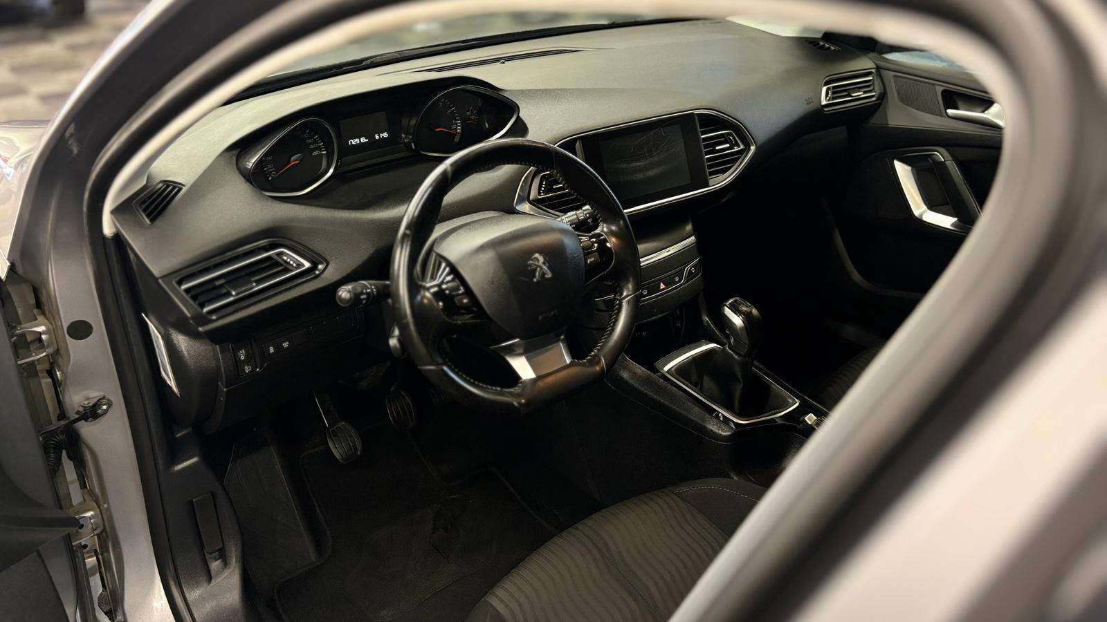 Peugeot 308 1.2i benzine bj. 2015 1ste eigenaar Euro 6