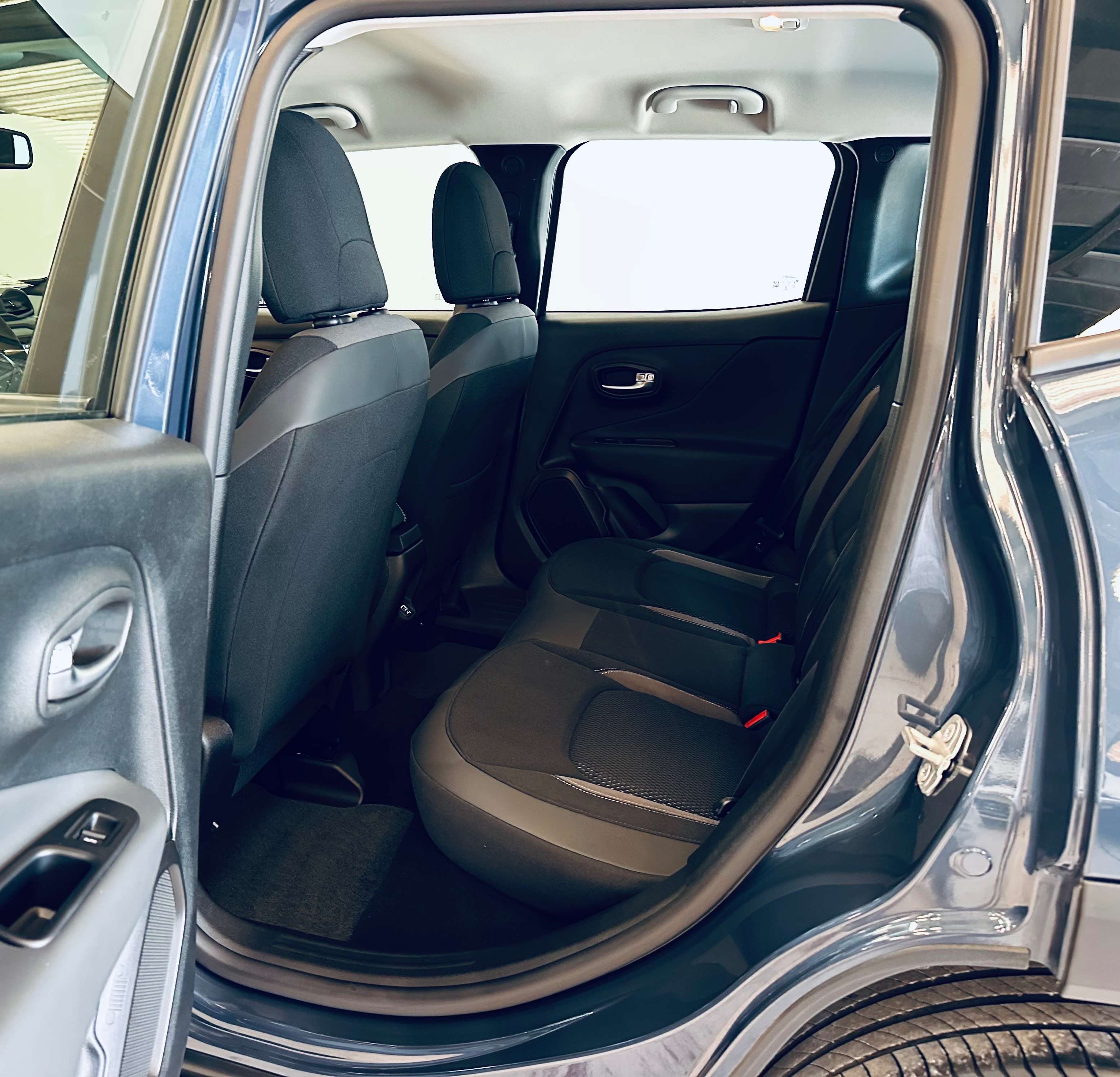 Jeep Renegade 1.0 Limited *31.270KM* PDC NAVI CAMERA LIM CRUISE ADAPTATIF CLIM BIZONE