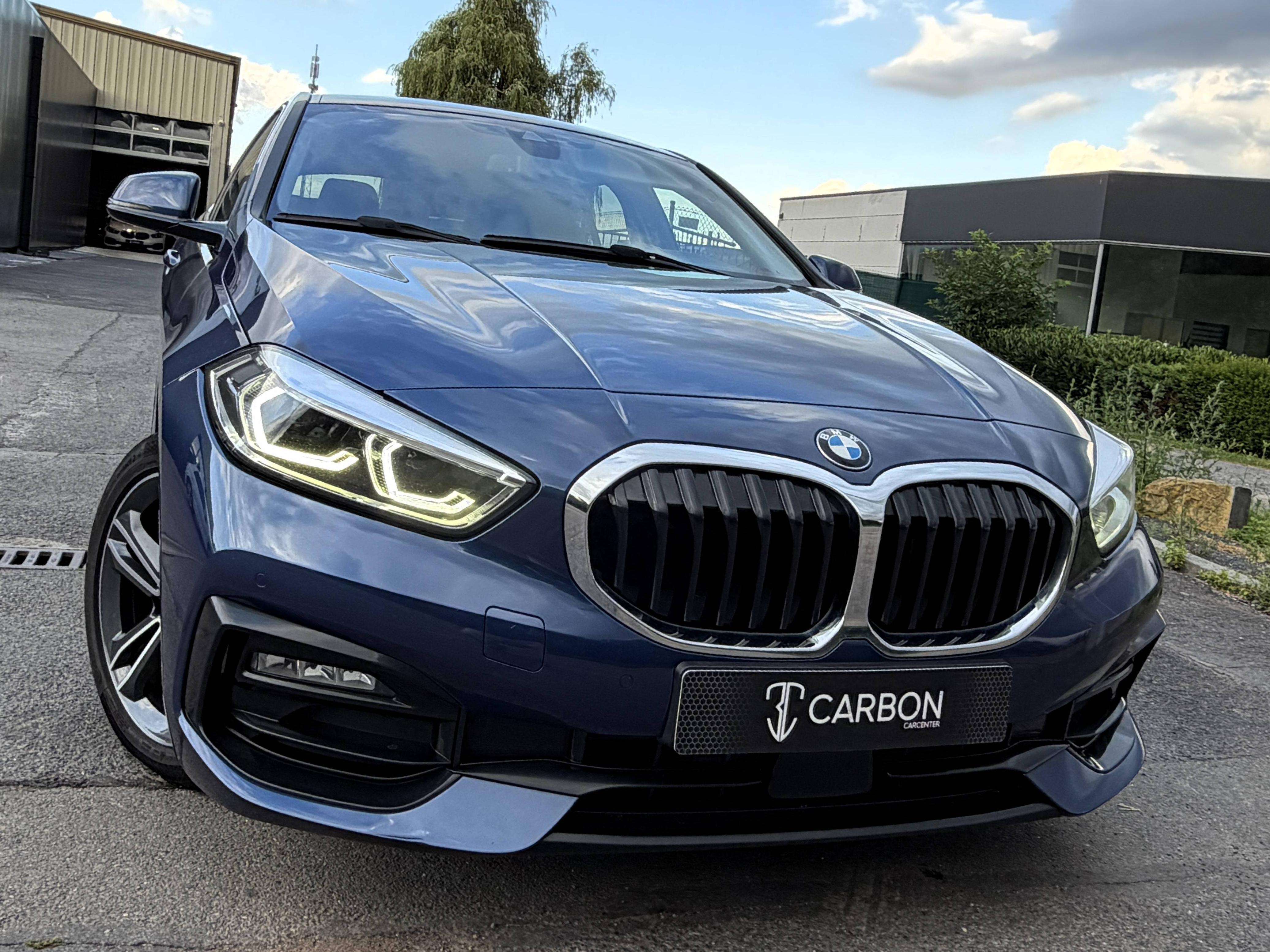 BMW 118 iA Sport Line 1er PROPRIO/COCKPIT/NAVI/CARPLAY/SHADOW LINE/SIEGES SPORT CHAUFF./HISTORIQUE COMPLET