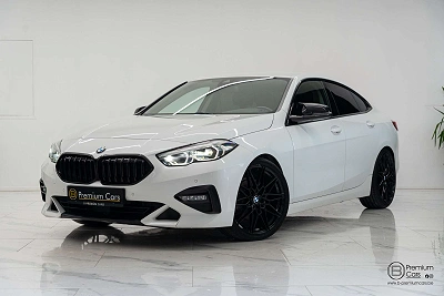 BMW 218 i Sport line! Shadow line! Zetelverwarming, garantie!