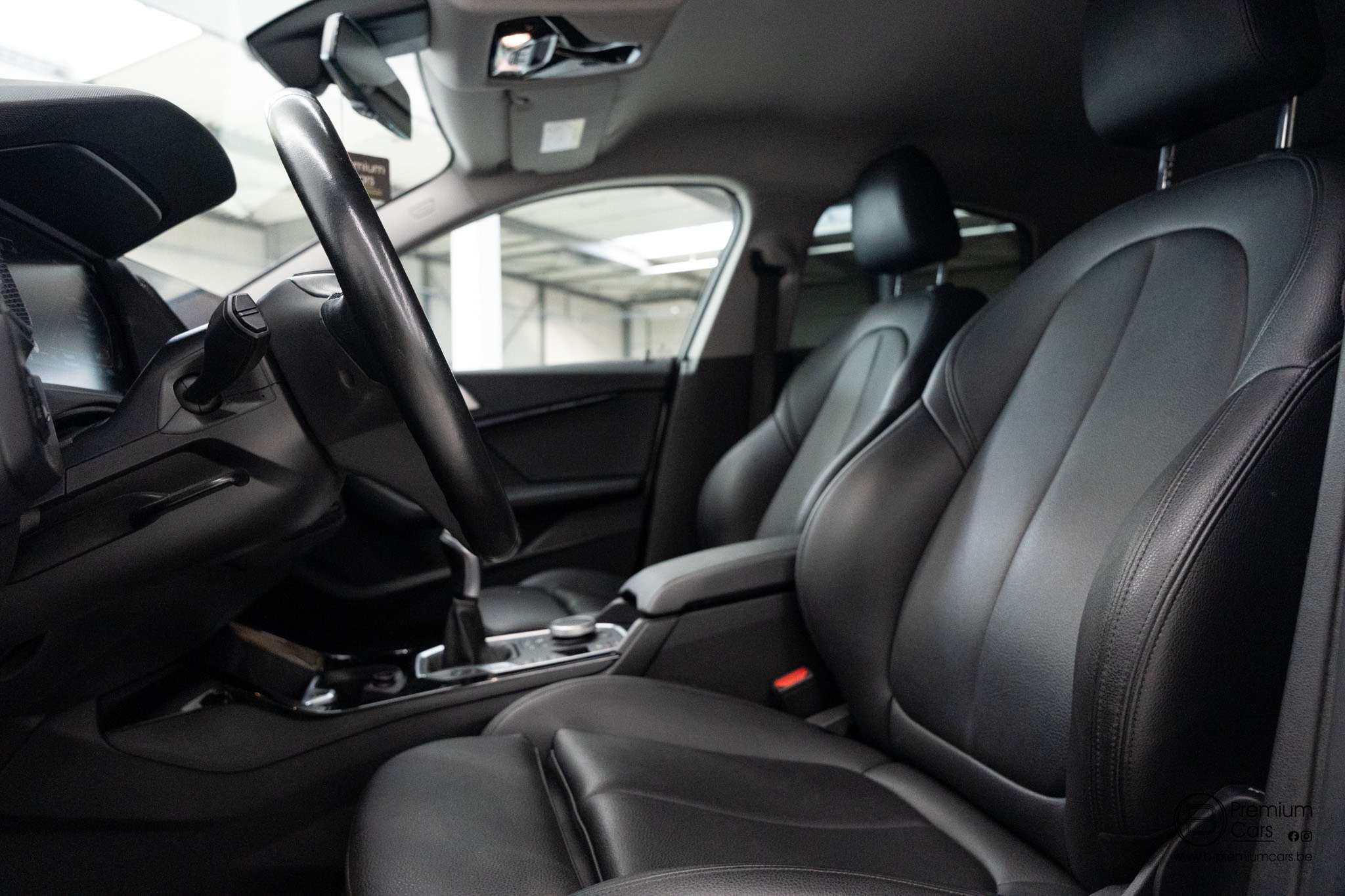 BMW 218 i Sport line! Shadow line! Zetelverwarming, garantie!