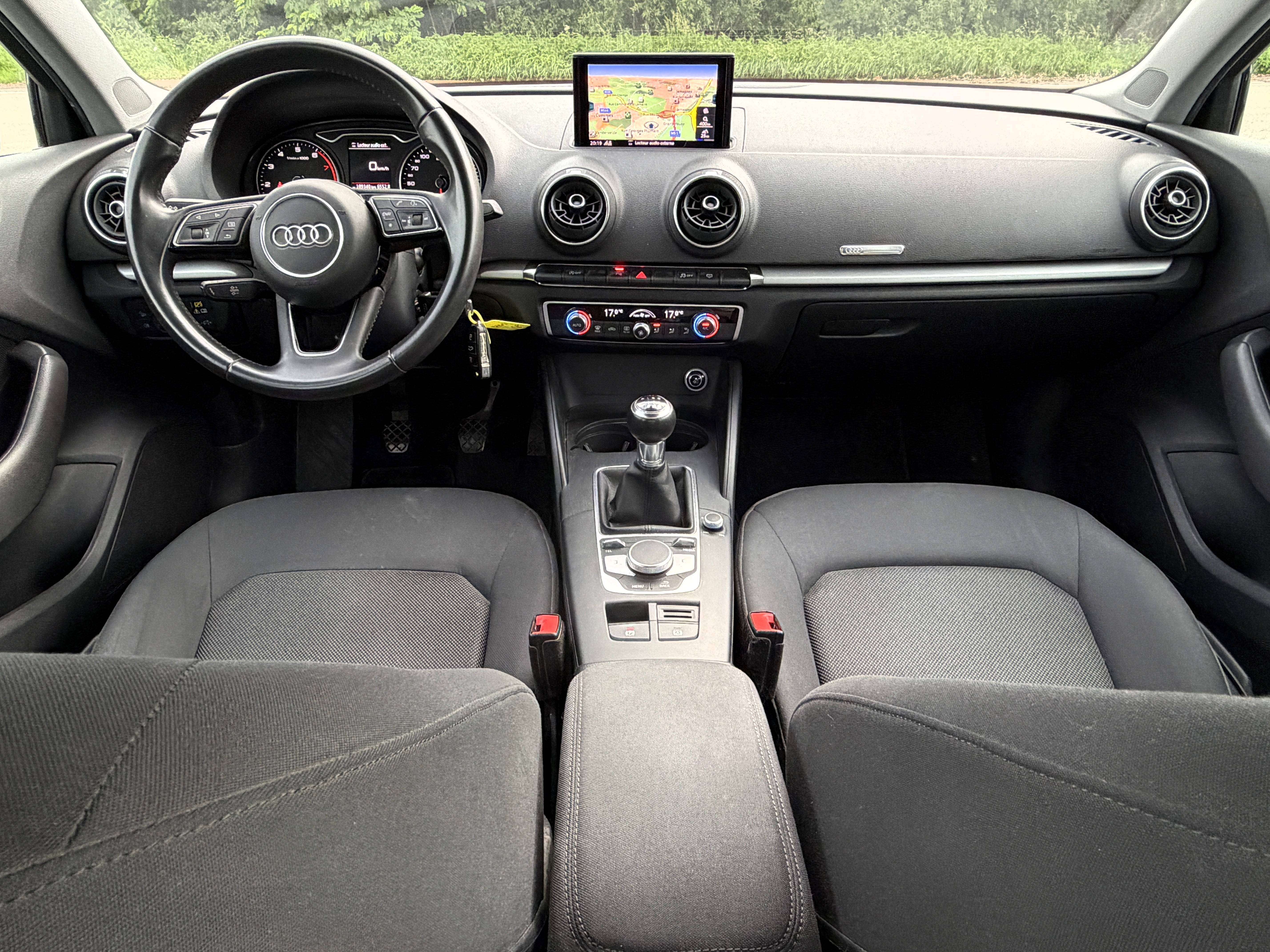 Audi A3 30 TFSI Sport Berline 1er PROPRIOLED/NAVI MMI/HISTORIQUE COMPLET