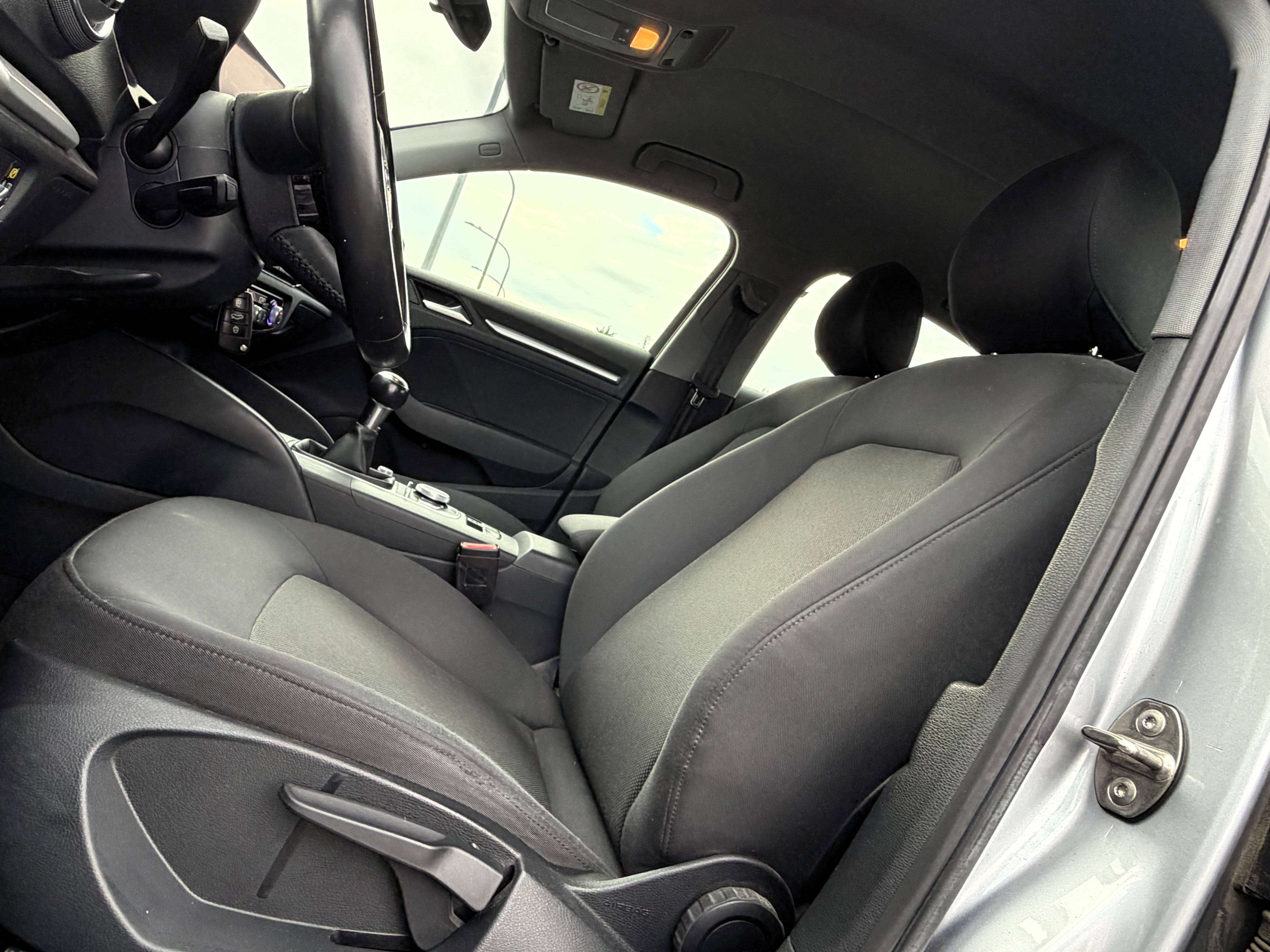 Audi A3 30 TFSI Sport Berline 1er PROPRIOLED/NAVI MMI/HISTORIQUE COMPLET
