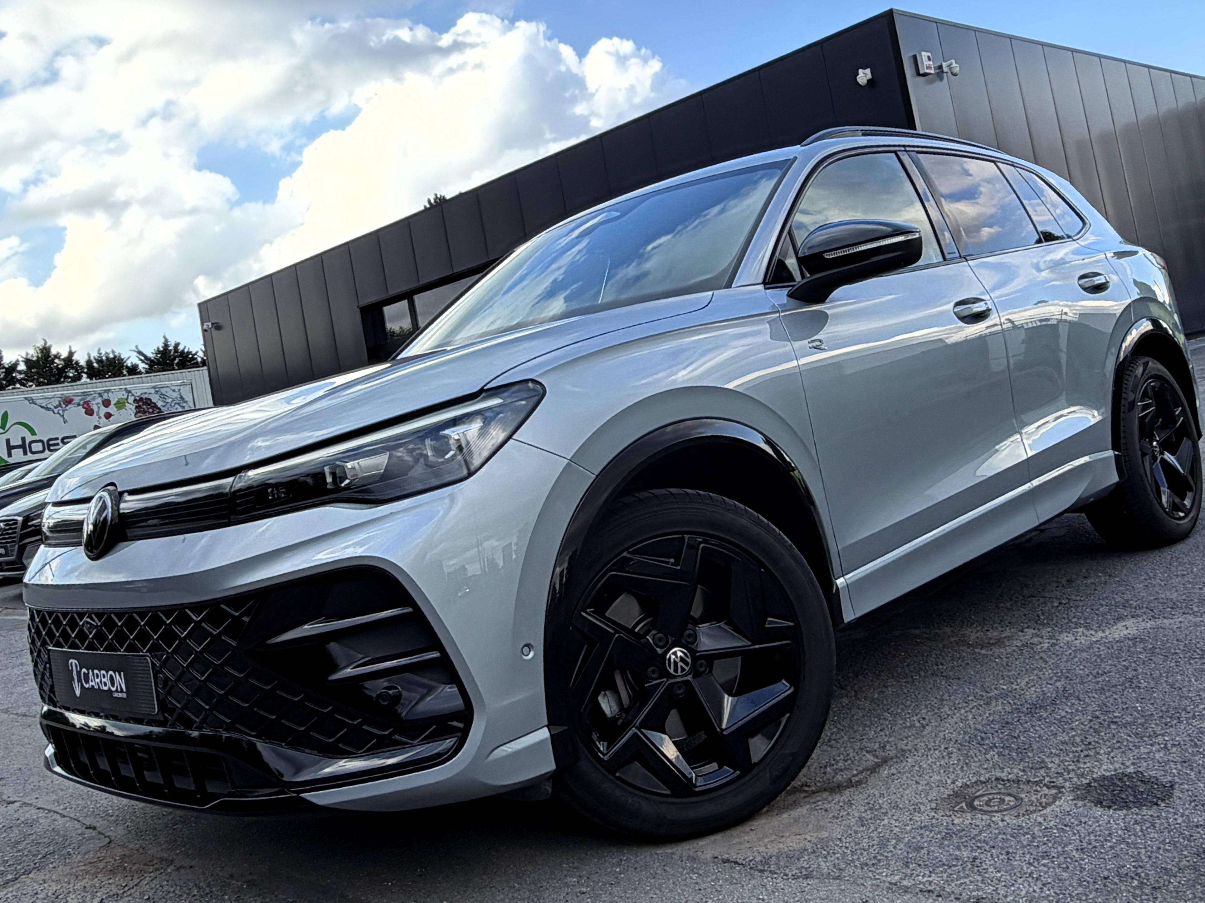 Volkswagen Tiguan 2.0 TDI R-Line DSG BLACK PACK/FULL CUIR/HEAD-UP/KEYLESS/SIEGES CHAUFF-VENTILLE/GARANTIE