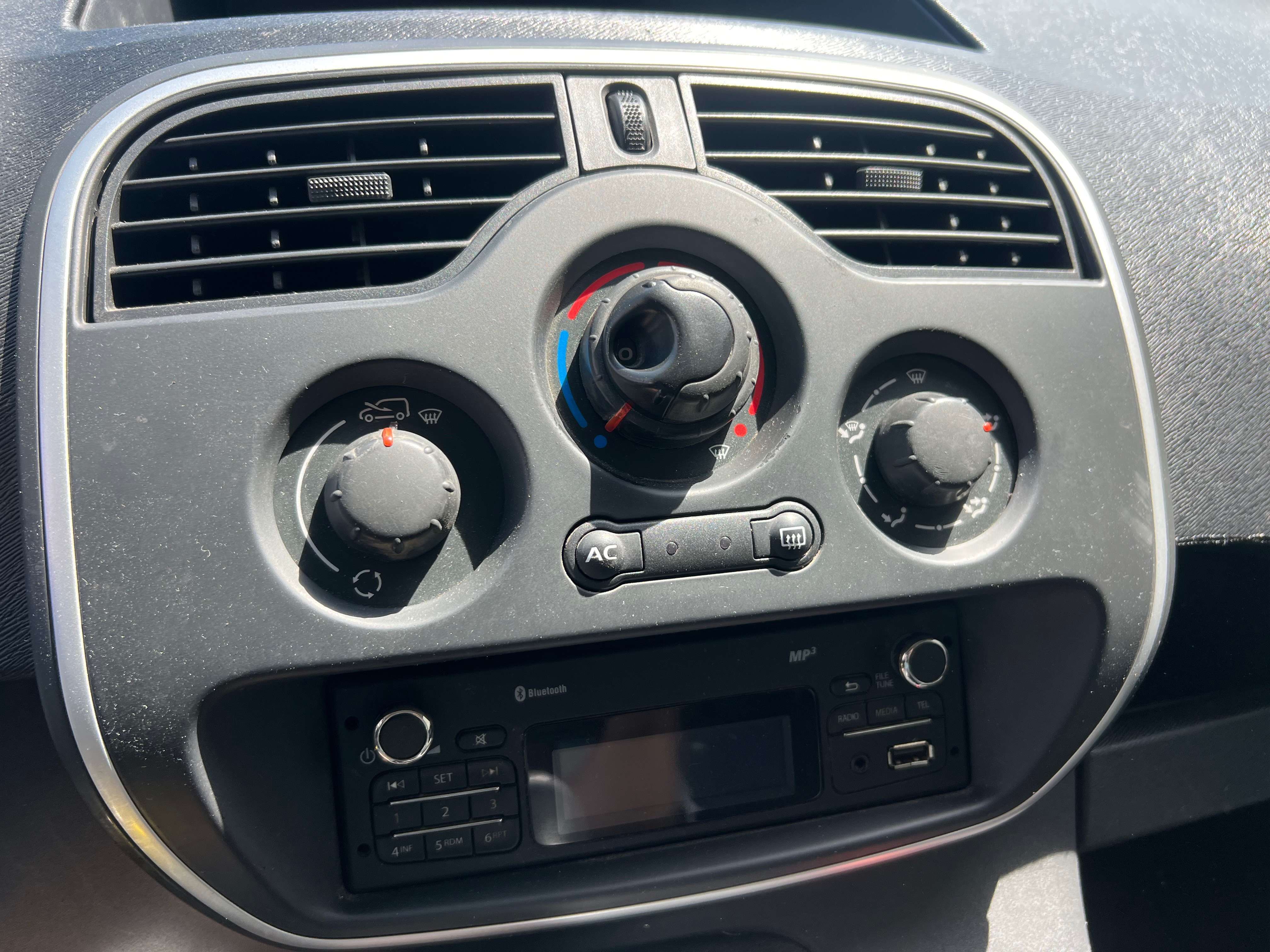 Renault Kangoo 1.5 dCie Limited + CLIM + 5 PLACES