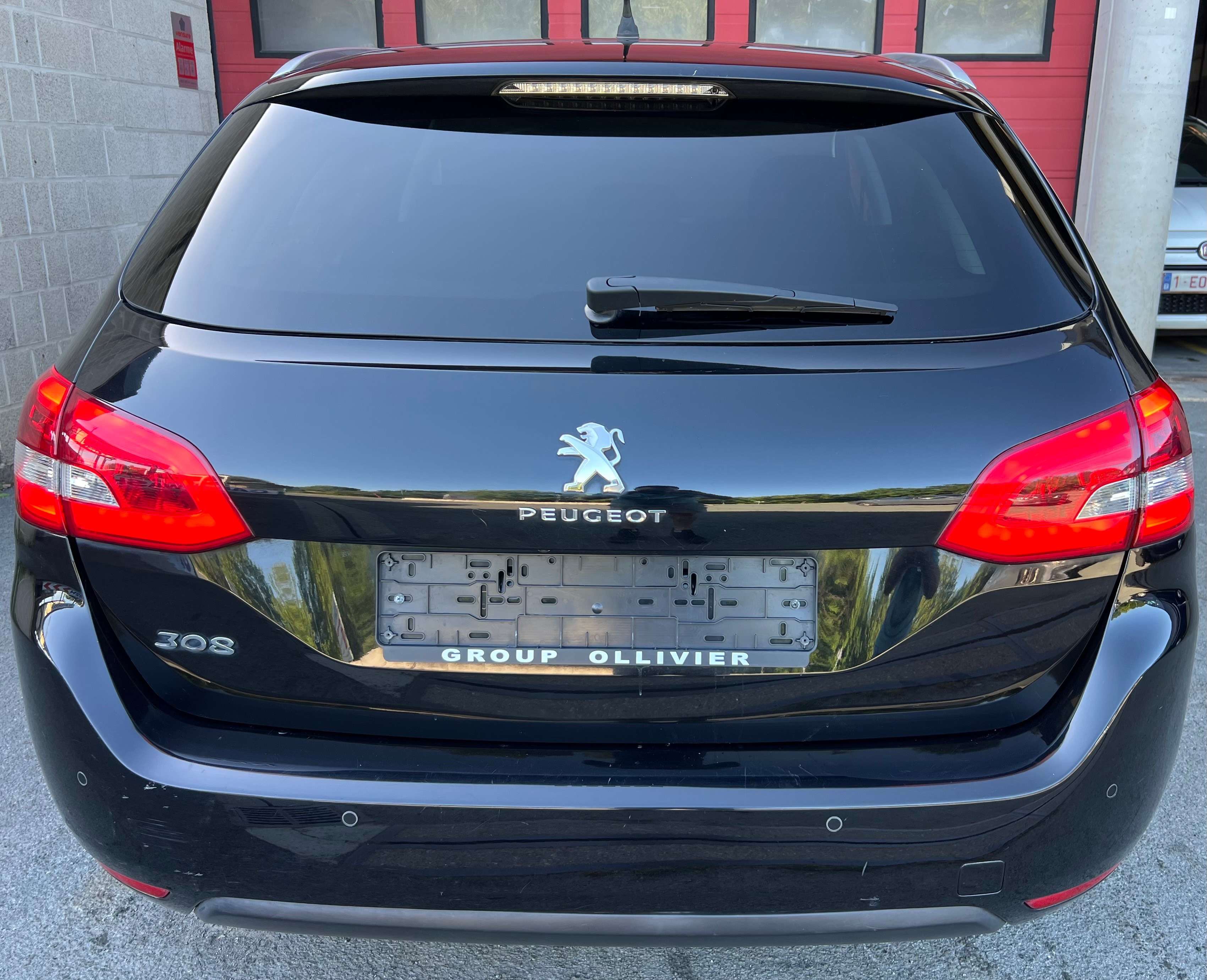 Peugeot 308 SW 1.5 BlueHDi Allure + NAVI + CAR-PASS + PANO