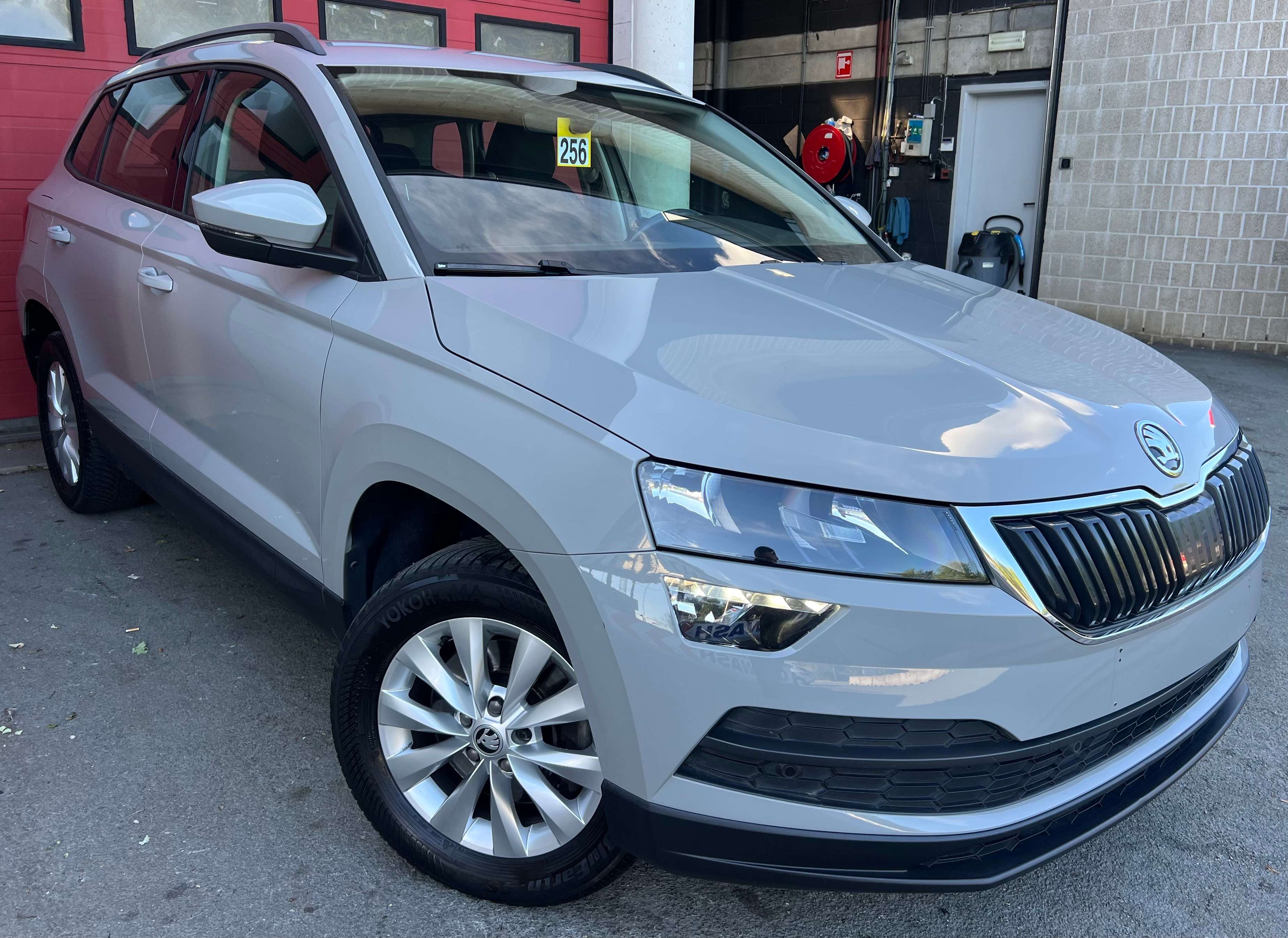 Skoda Karoq 1.0 TSI Ambition + CAR-PASS + GARANTIE + CAMÉRA + NAVI