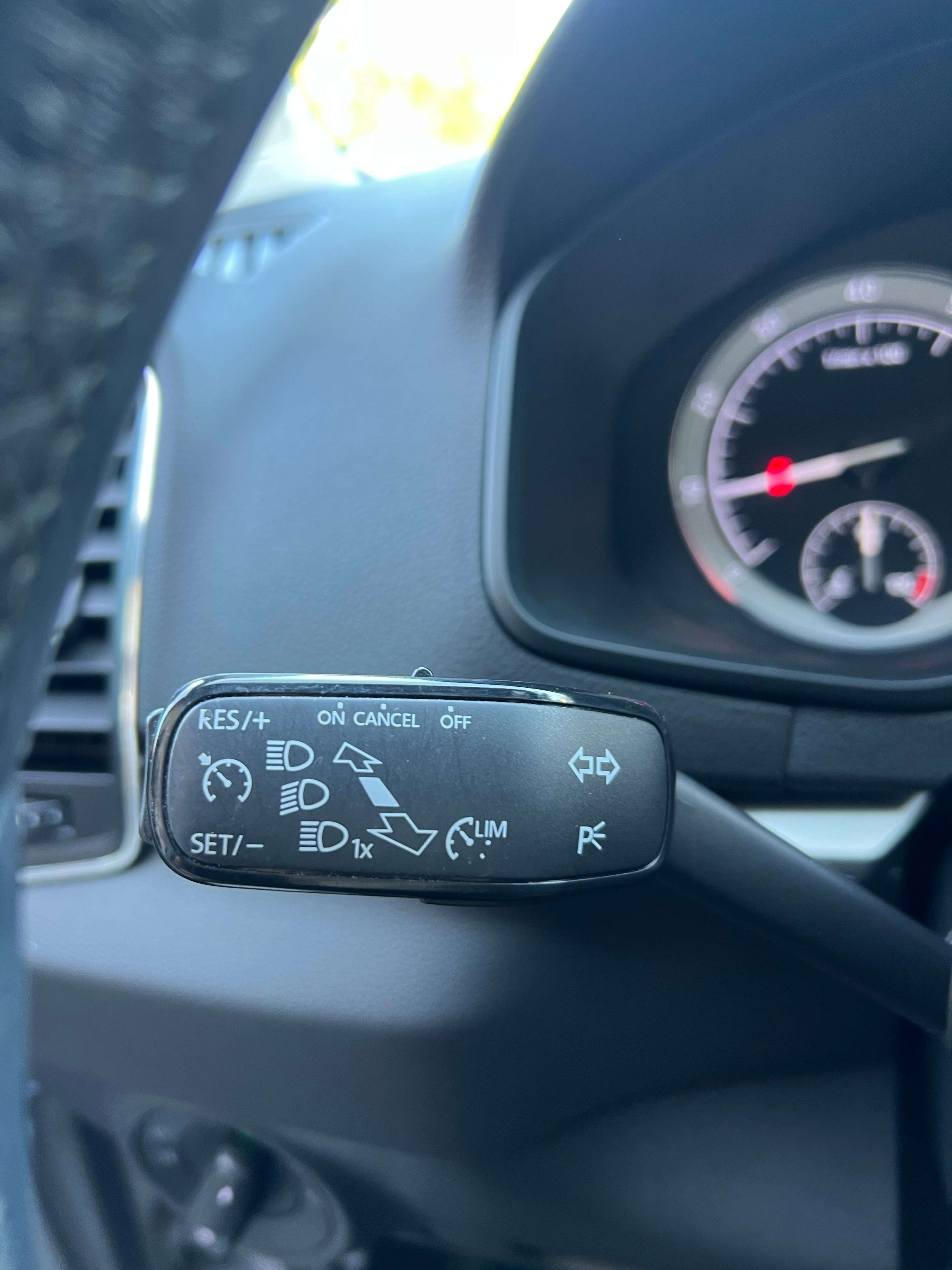 Skoda Karoq 1.0 TSI Ambition + CAR-PASS + GARANTIE + CAMÉRA + NAVI