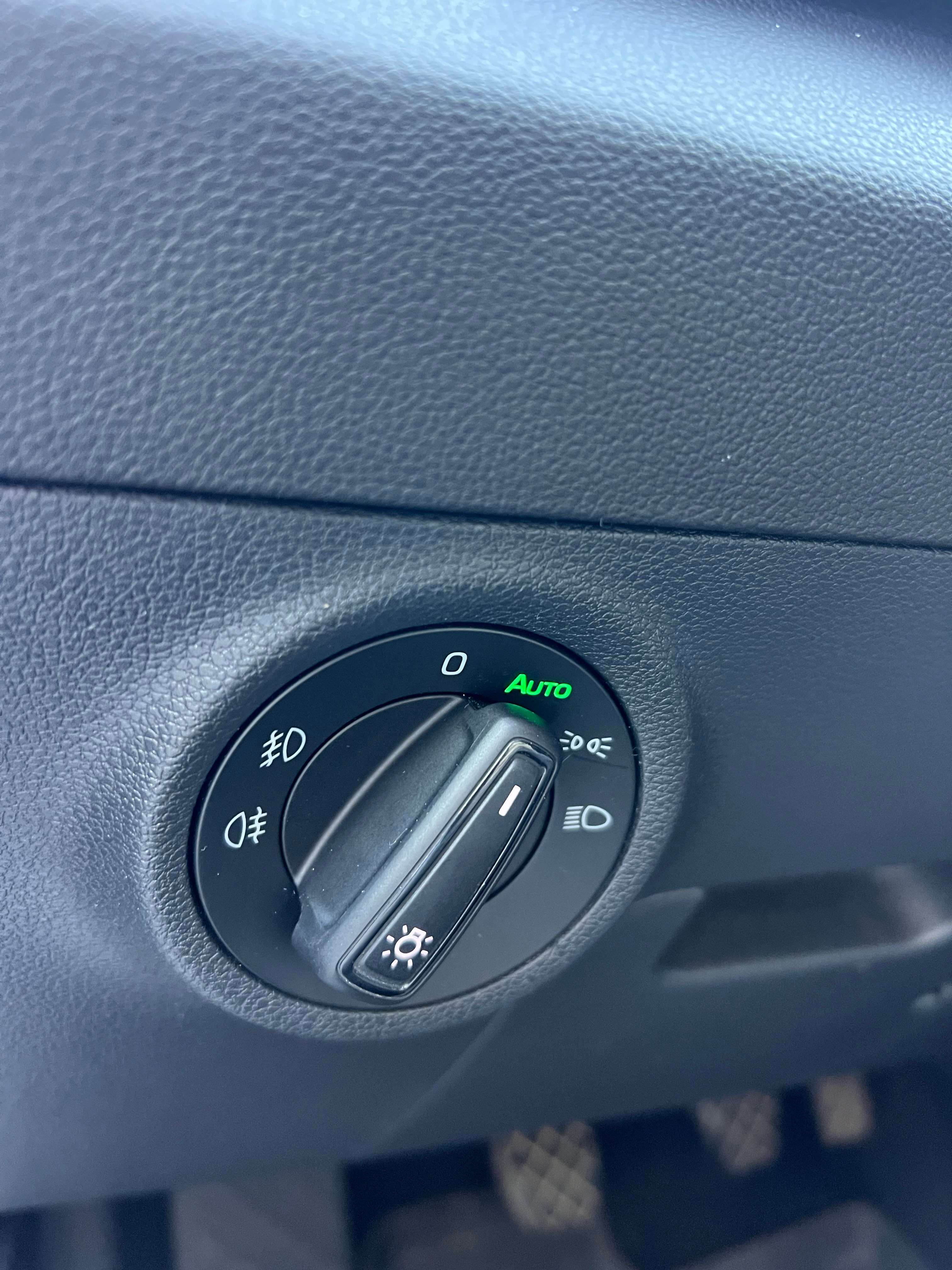 Skoda Karoq 1.0 TSI Ambition + CAR-PASS + GARANTIE + CAMÉRA + NAVI