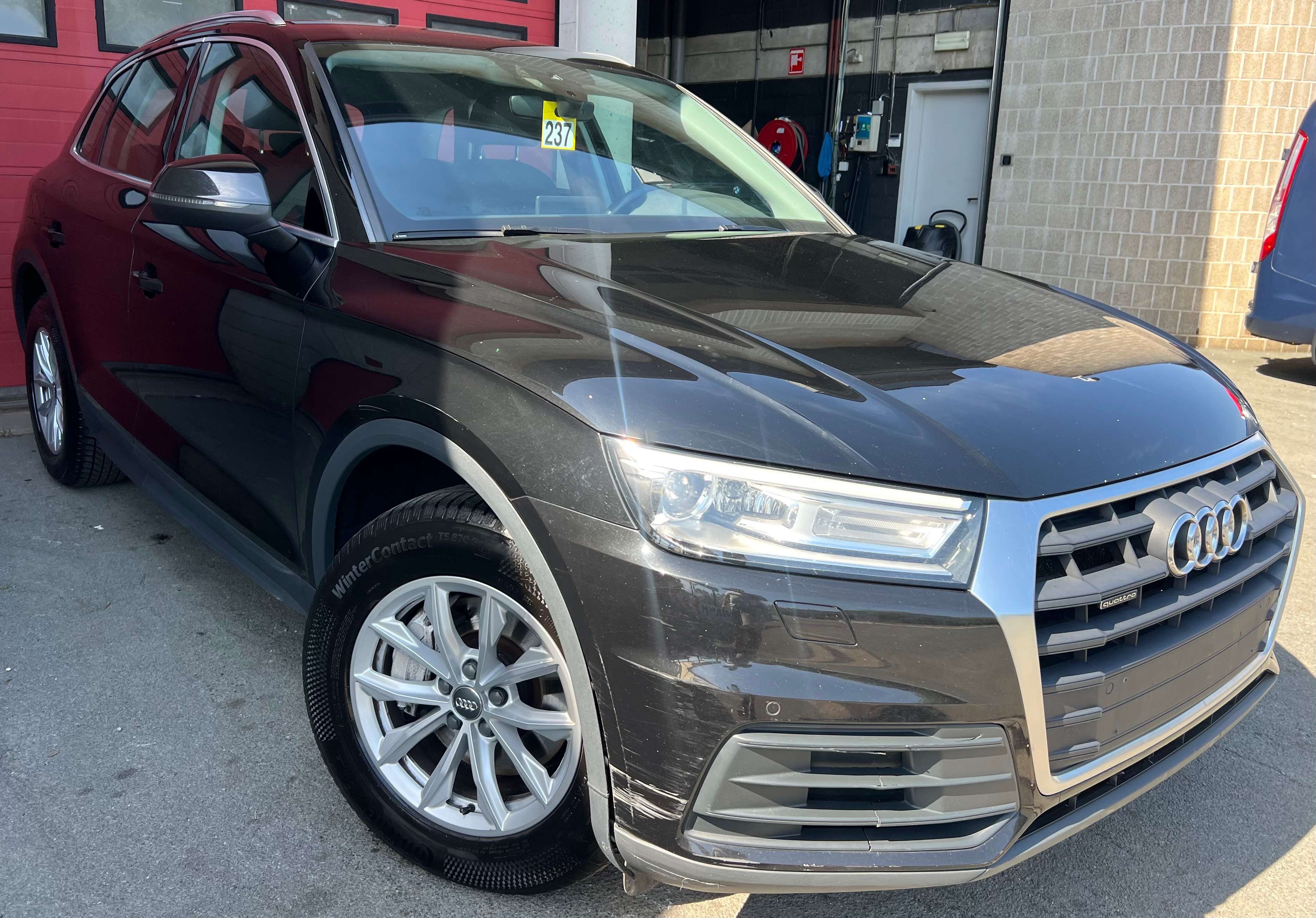 Audi Q5 40 TDi Quattro Business + NAVI + CUIR