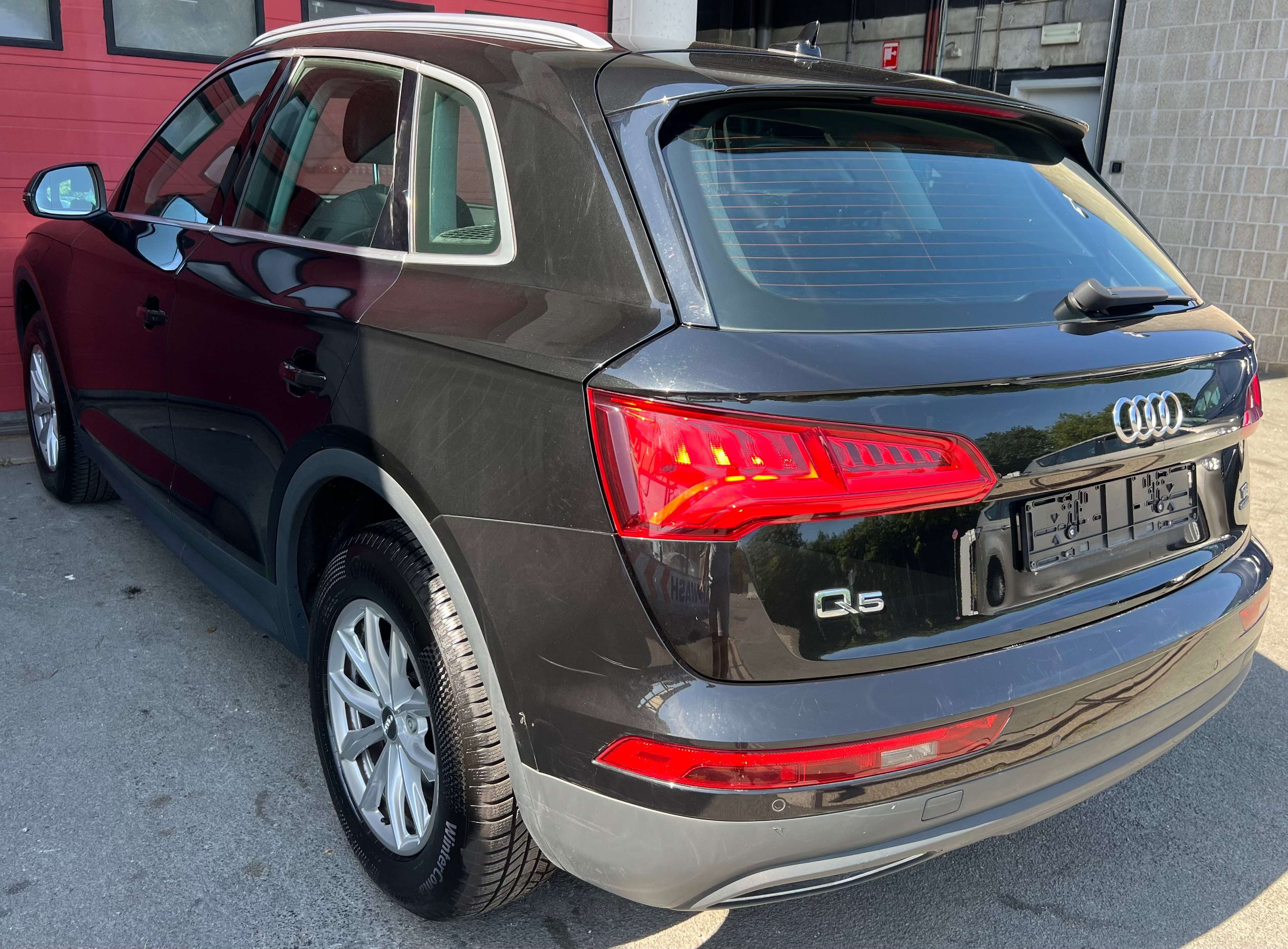 Audi Q5 40 TDi Quattro Business + NAVI + CUIR