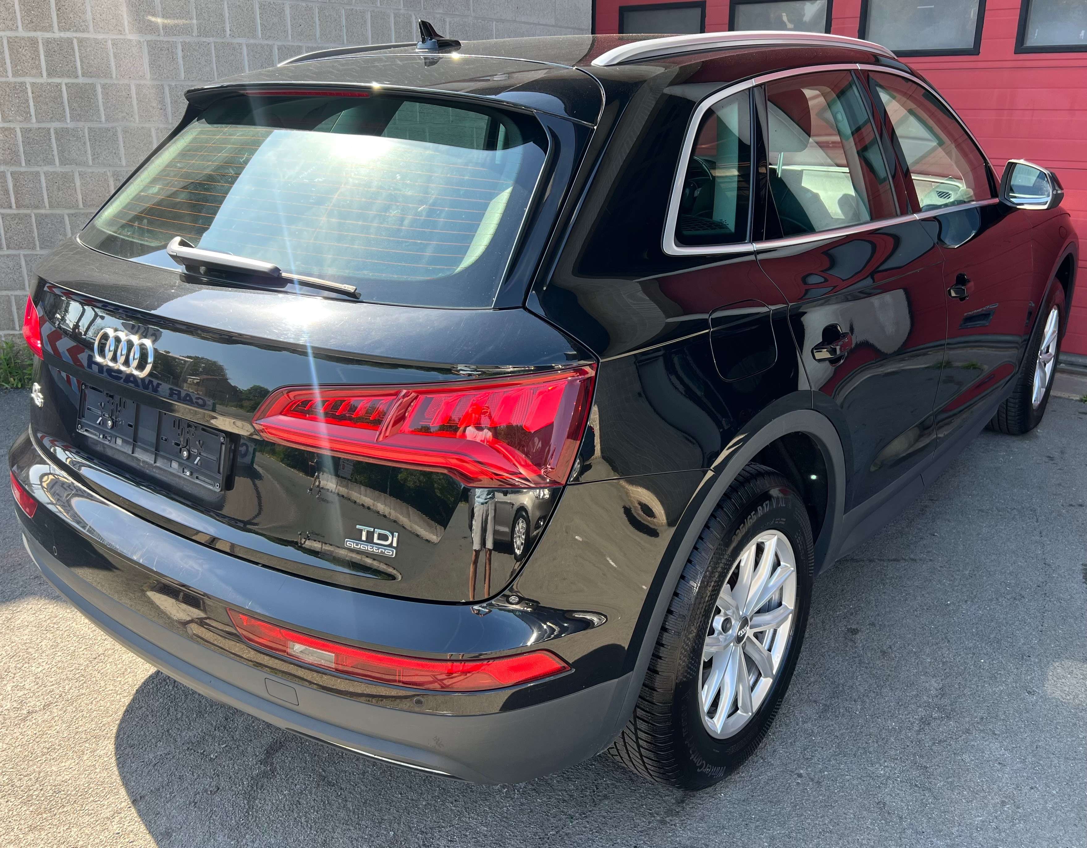 Audi Q5 40 TDi Quattro Business + NAVI + CUIR