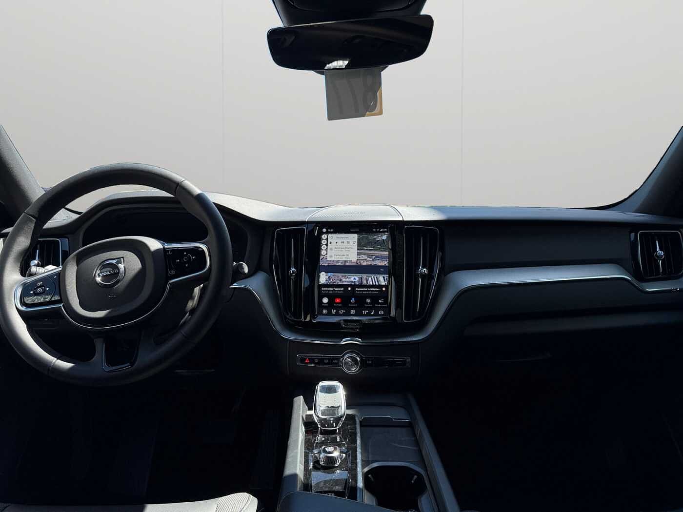Volvo XC60 XC60 Plus, T6 AWD Plug-in Hybrid, Elektrisch/Benzin, Dark