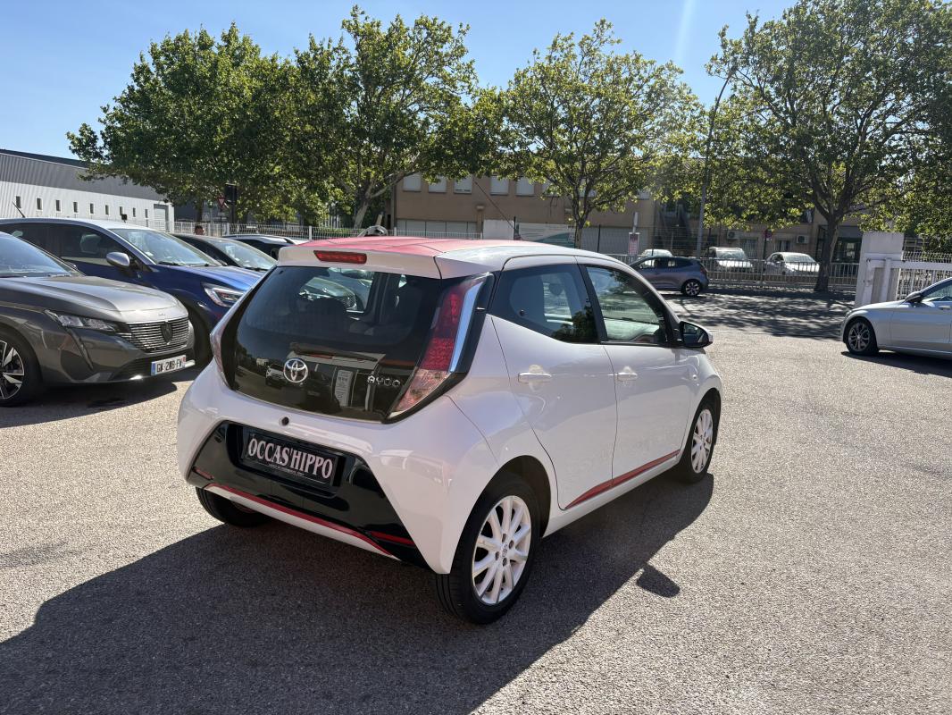 Toyota Aygo 1.0 X- PLAY 70CV MOTEUR A CHAINE