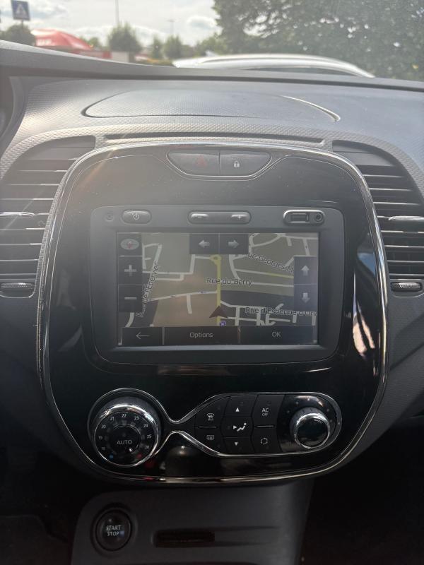 Renault Captur 1.5l DCi Energy Intense EMBRAYAGE NEUF KIT DISTRIBUTION FAITE GPS BLUETOOTH RADARS