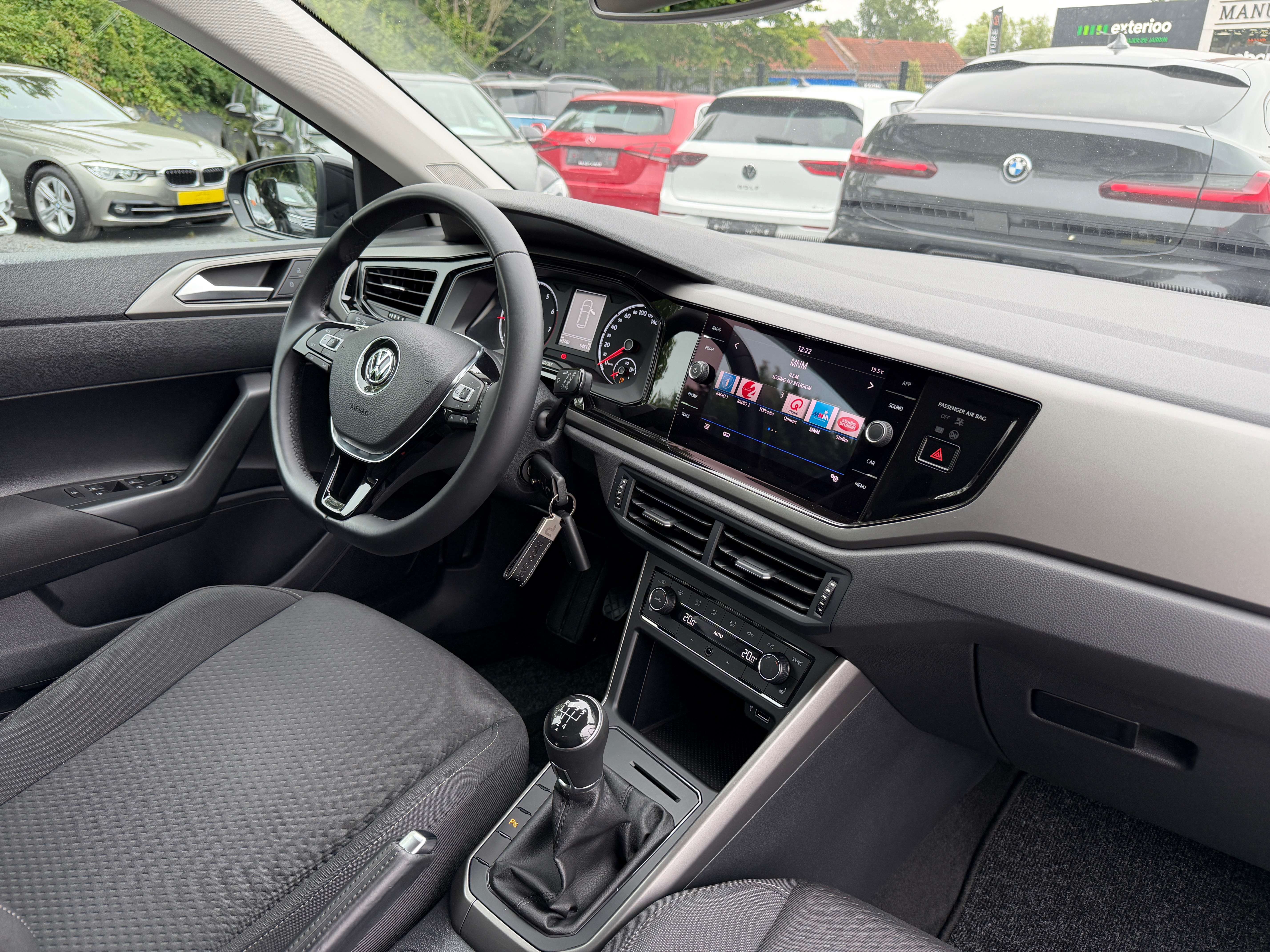 Volkswagen Polo 1.0 TSI*95CV*CAMERA*SIEG CHAUFF*CARNET FULL*CARPLAY*EXCELLENT ETAT*GARANTIE