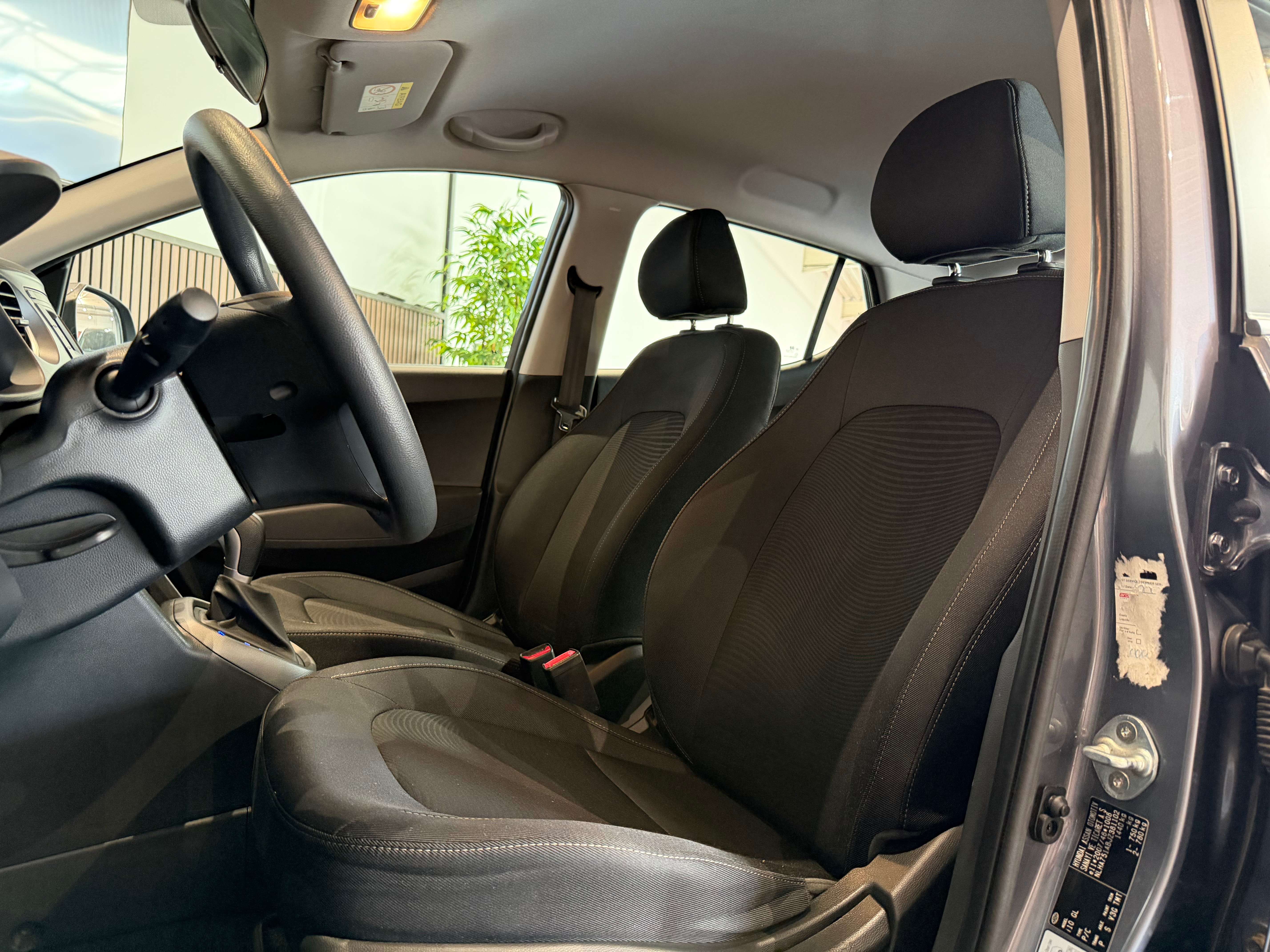 Hyundai i10 1.0i AUTOMATIQUE - GARANTIE 12MOIS - CARNET FULL