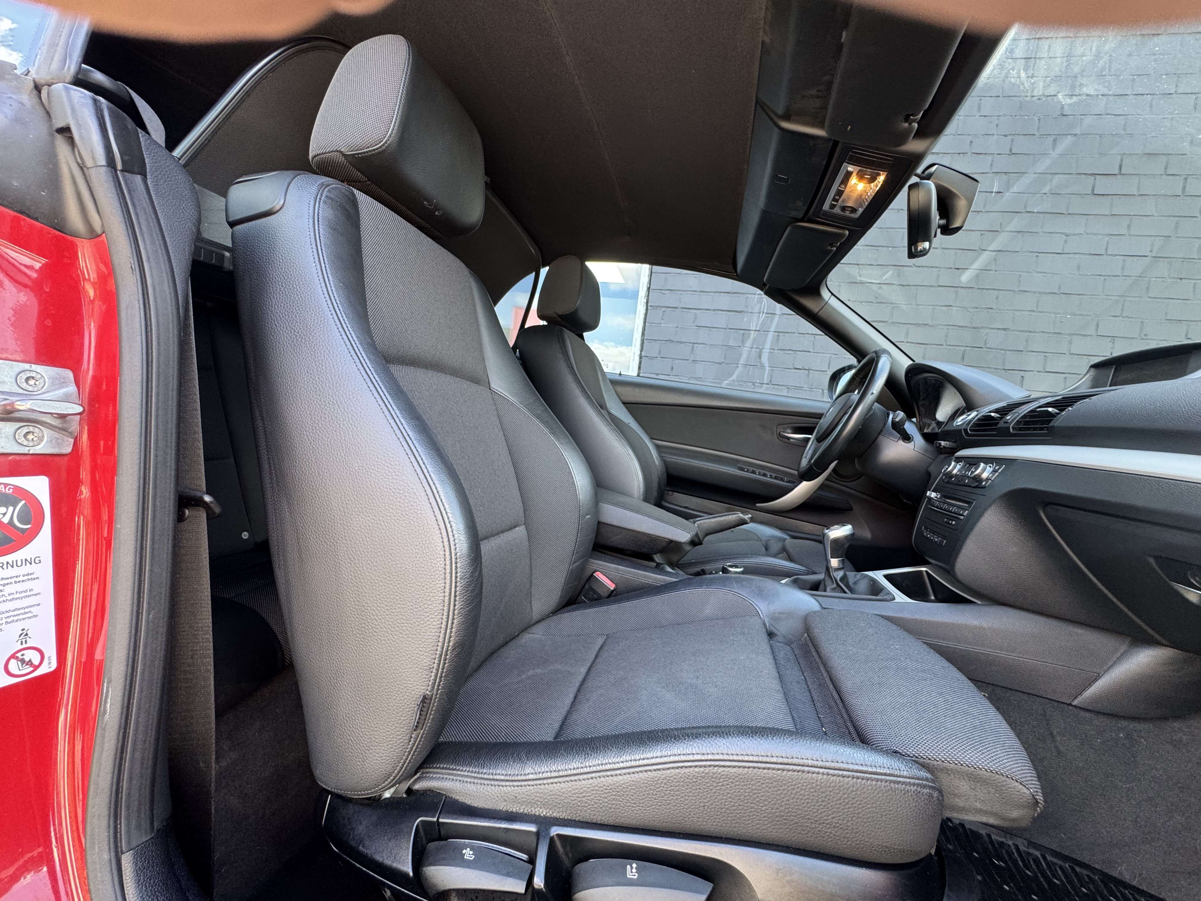 BMW 118 118i CABRIOLET*NAVI*SEMI CUIR*CARNET*EURO5*SUPERBE CABRIOLET*GARANTIE 12 MOIS