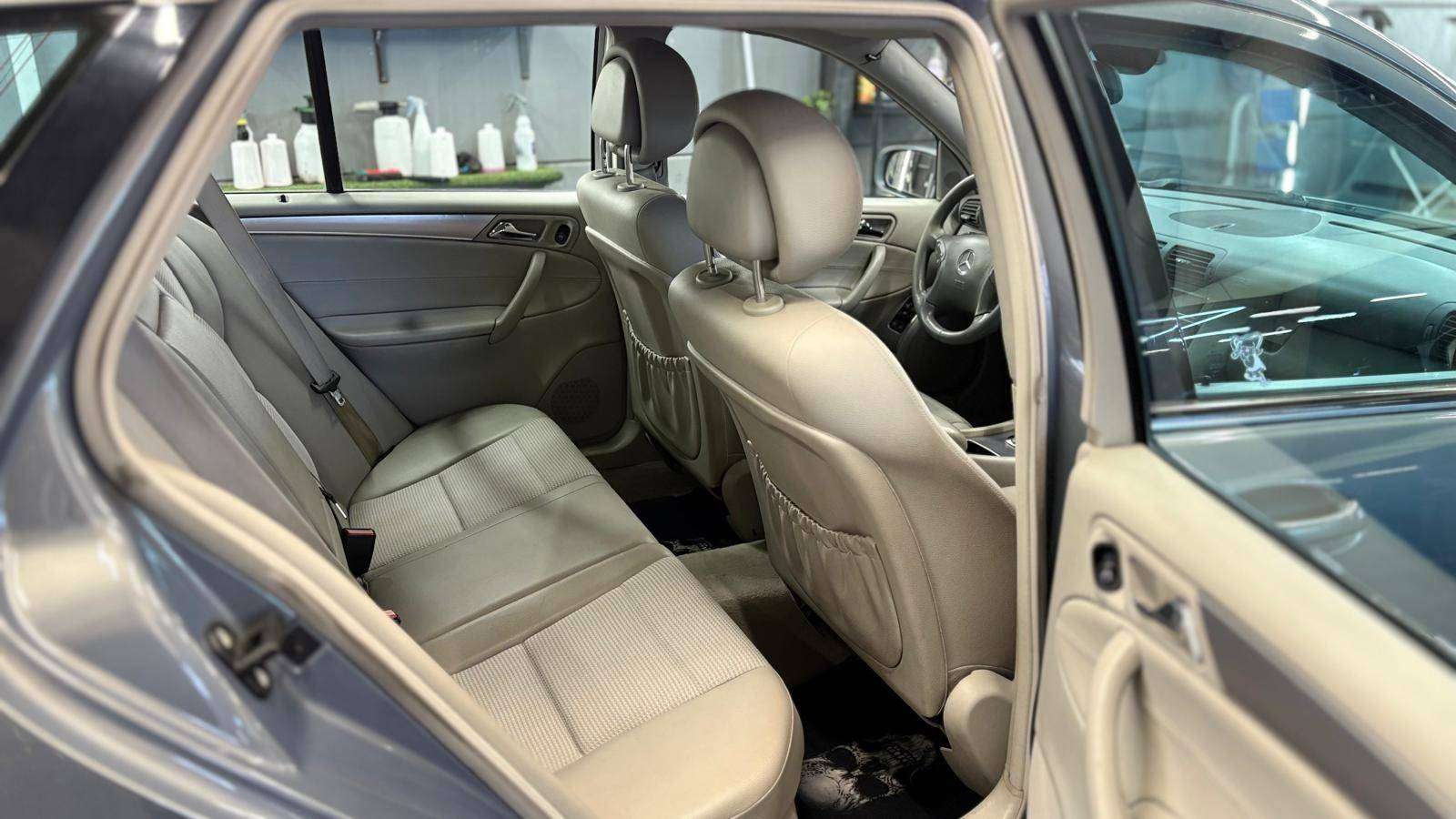 Mercedes-Benz C 220 CDI AUTOMAAT 387000KM bj2005