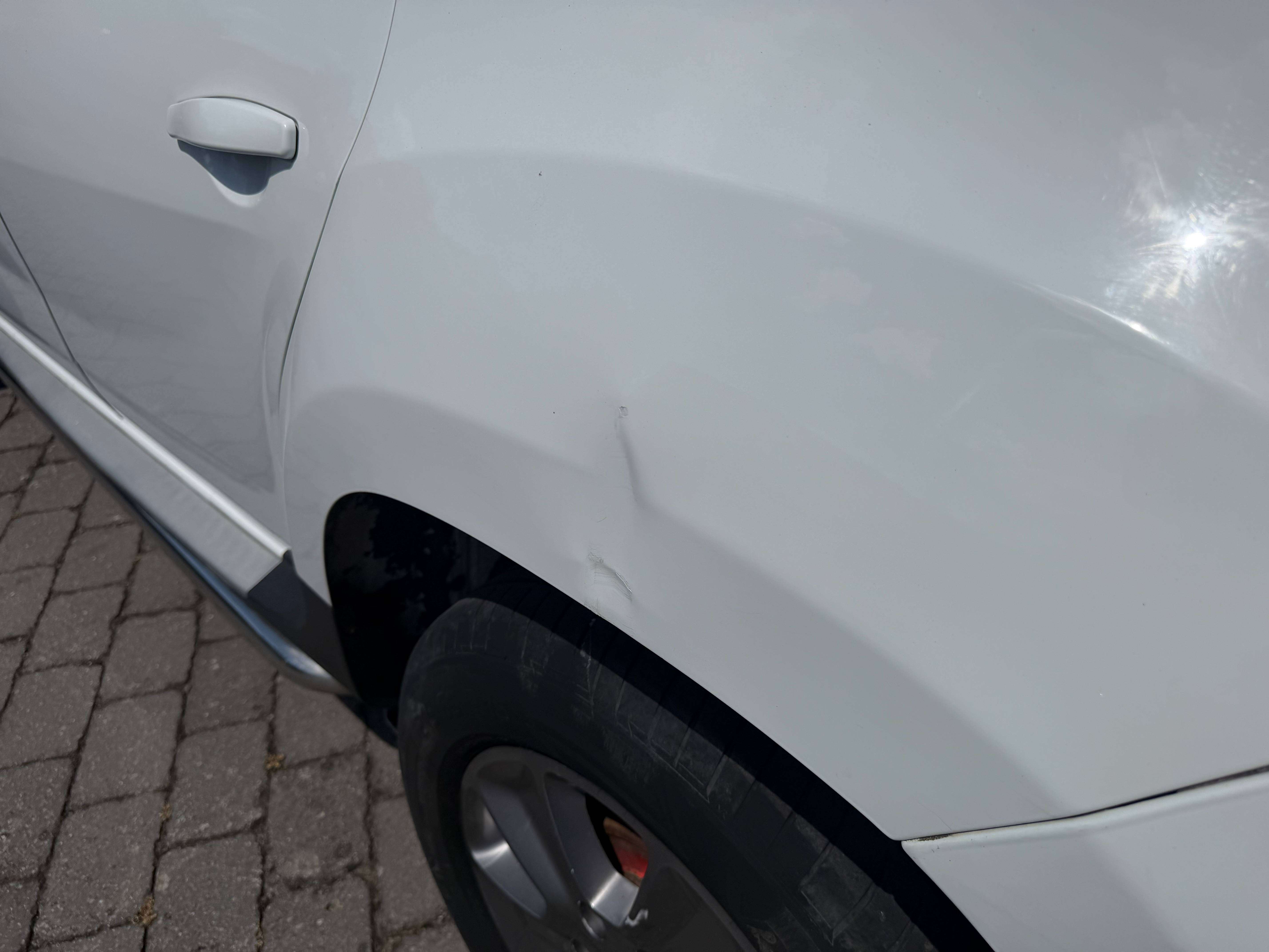 Dacia Duster MARCHAND OU EXPORT !!! 1.5 dCi, Capteurs AR, Climatisation, Cuir thumbnail