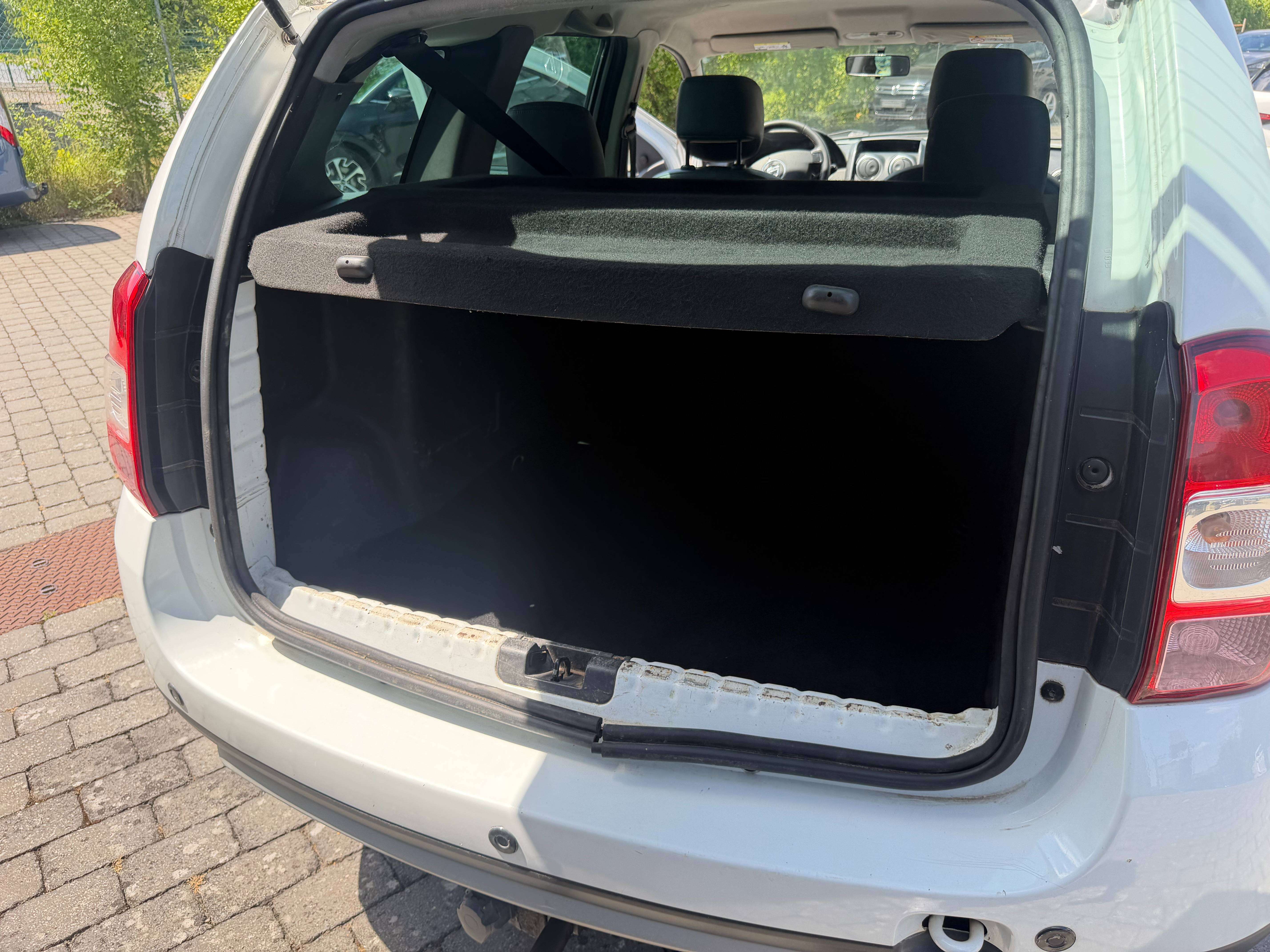 Dacia Duster MARCHAND OU EXPORT !!! 1.5 dCi, Capteurs AR, Climatisation, Cuir thumbnail