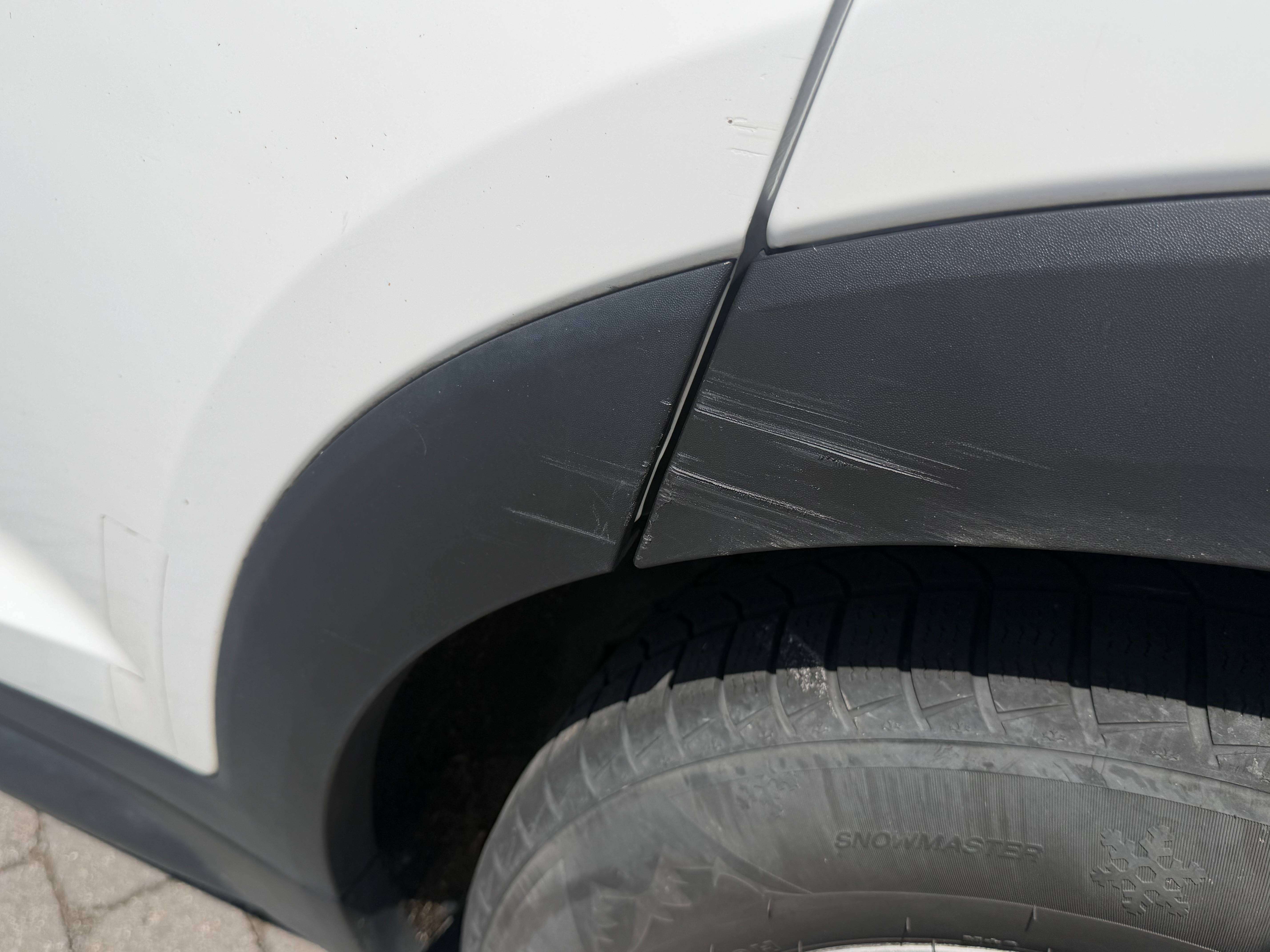 Hyundai TUCSON MARCHAND OU EXPORT !!! 1.7 CRDI ISG, Capteurs AR thumbnail