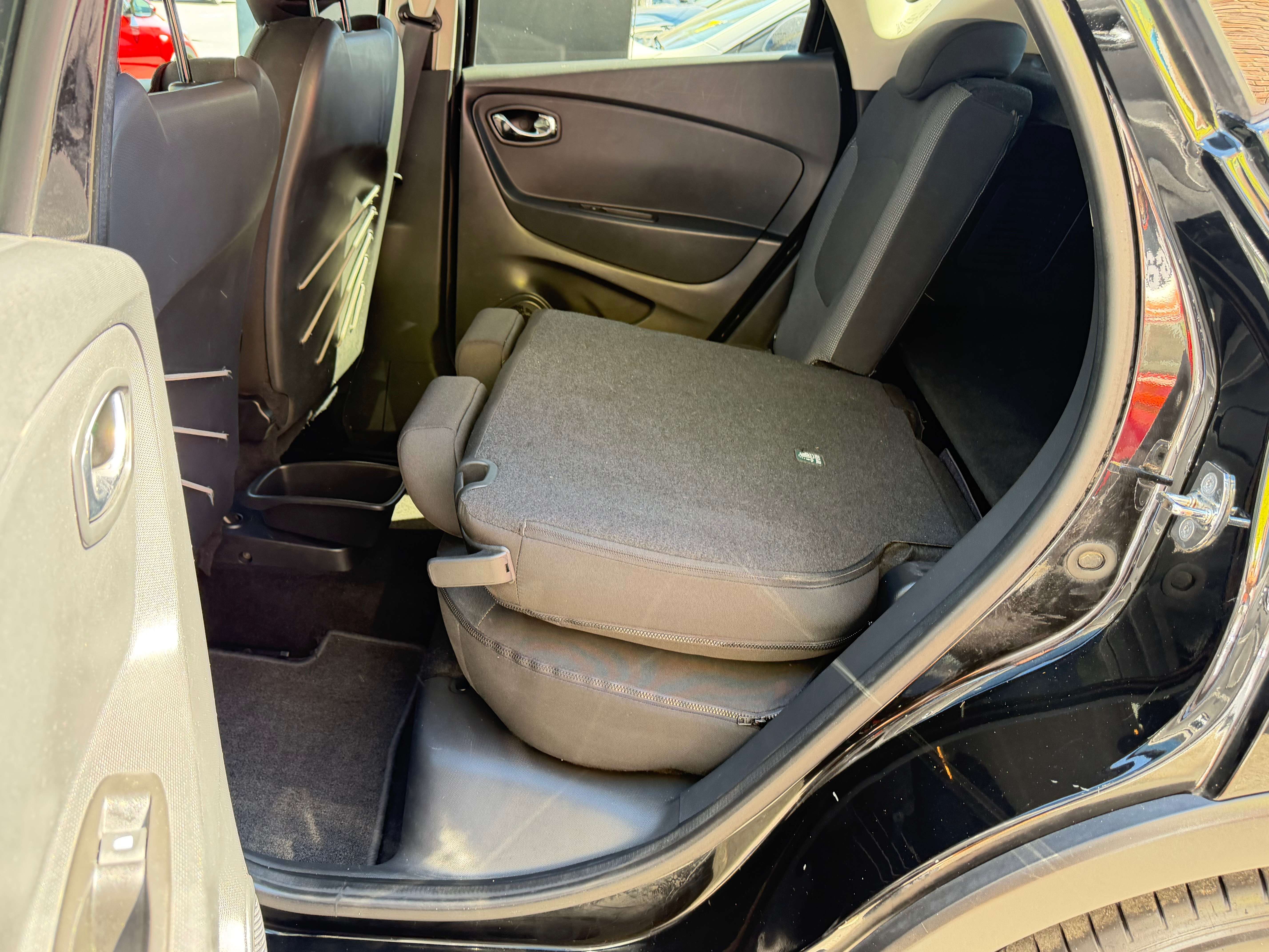 Renault Captur Captur 1.5 dCi ° BI-TON ° NAVI ° JANTES ° PDC ° GARANTI 12 MOIS