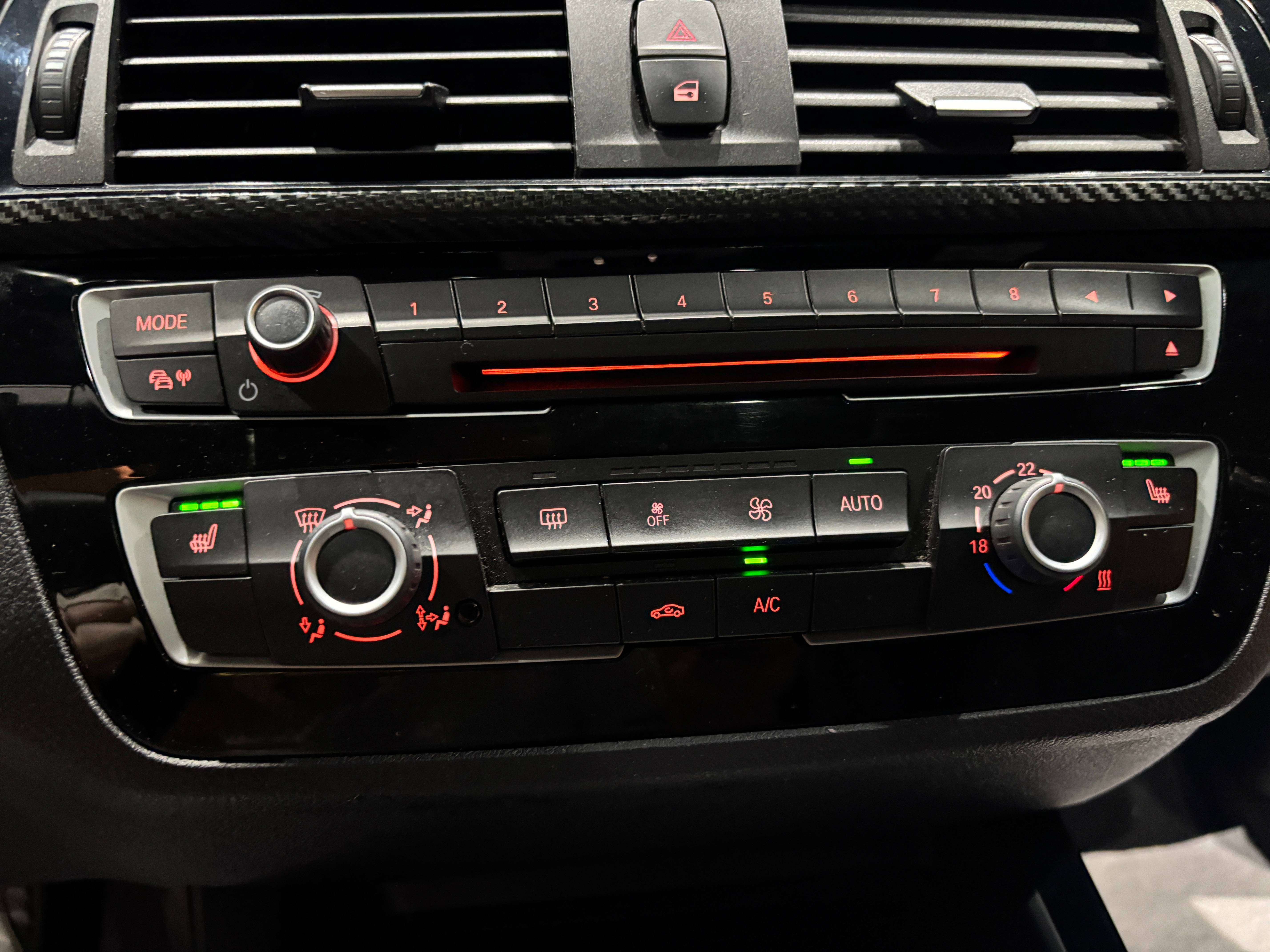 BMW 116 dA *PACK M*CARPLAY*TOIT OUV*SIEGE CHAUFF*LED*GARANTIE*