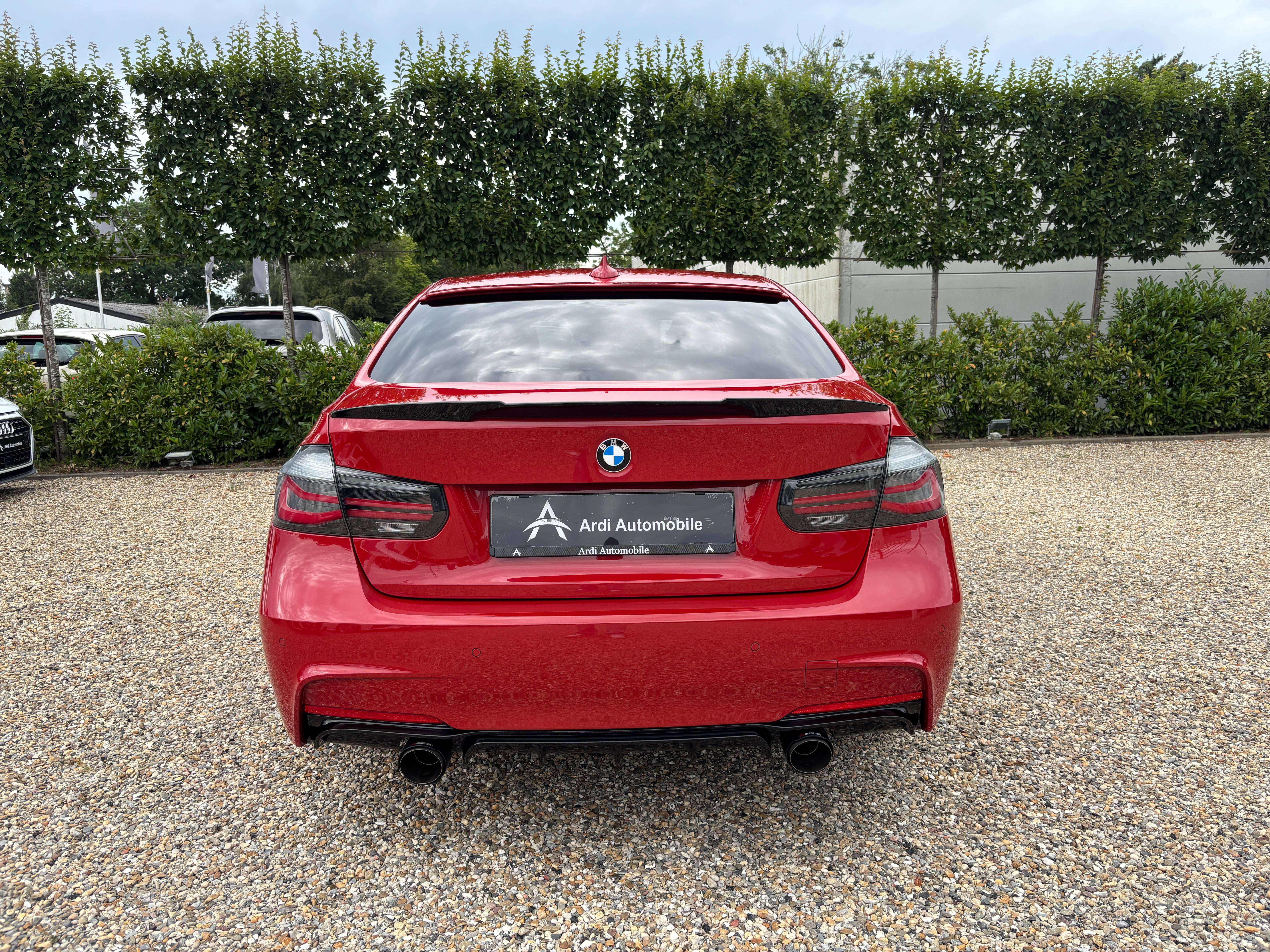 BMW 318 i *PACK M*SIEGE CHAUFF*REGULATEUR*LED*1ER PROPRIO*GARANTIE*