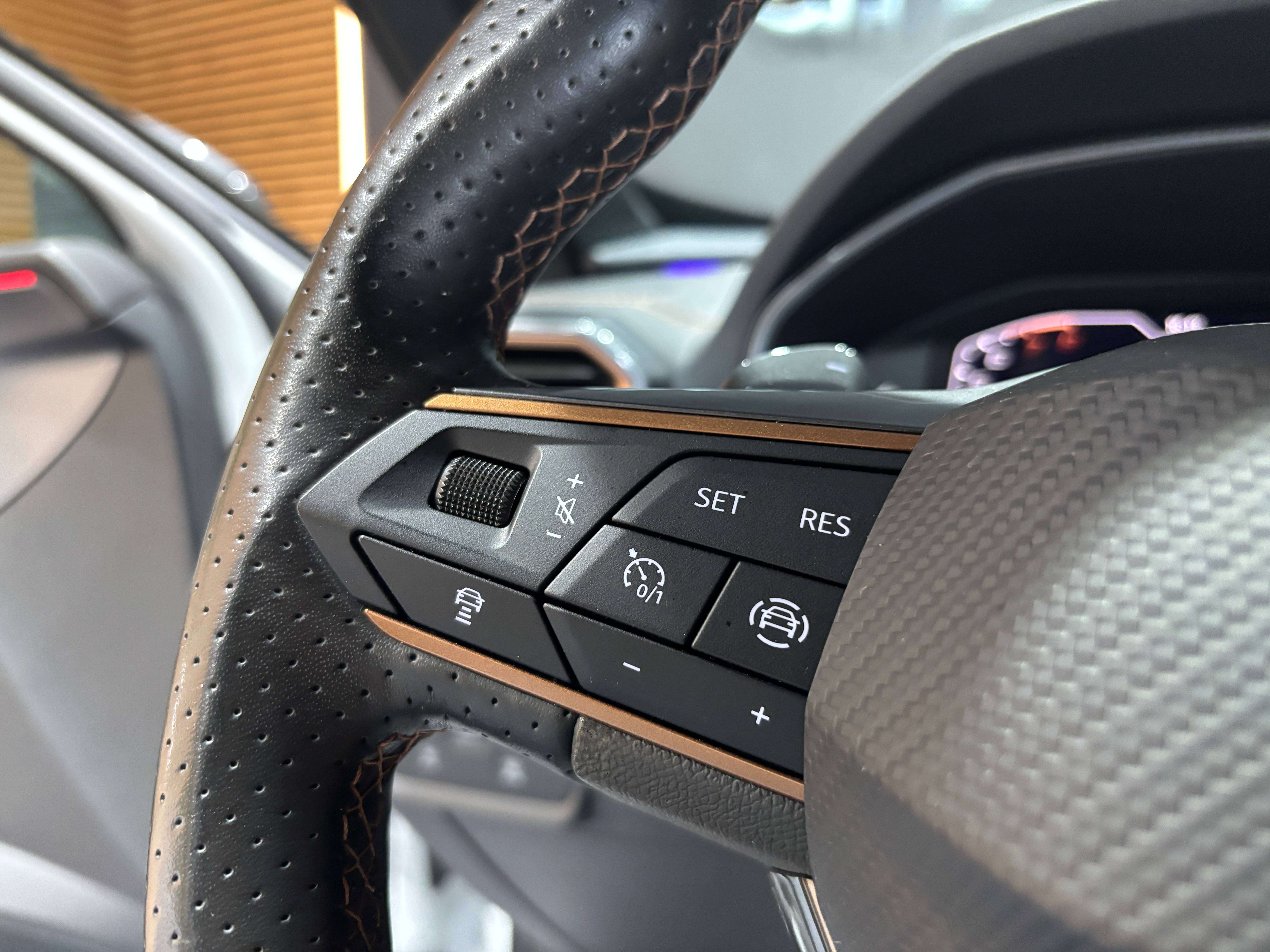 CUPRA Formentor 1.5 TSI DSG *CARPLAY*SIEGE+VOLANT CHAUFF*CAMERA*LED*GARANTIE*